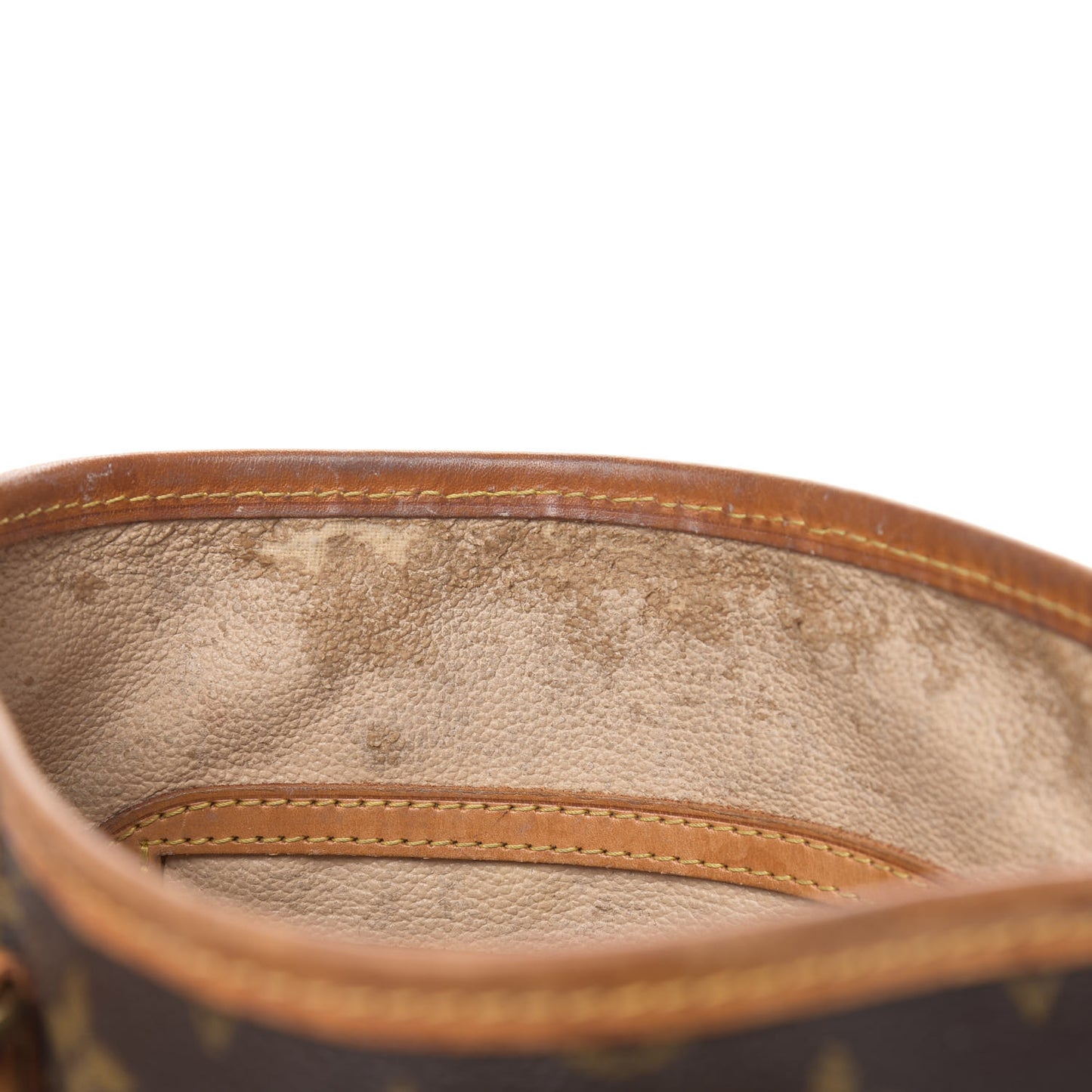 Monogram Petit Bucket 23