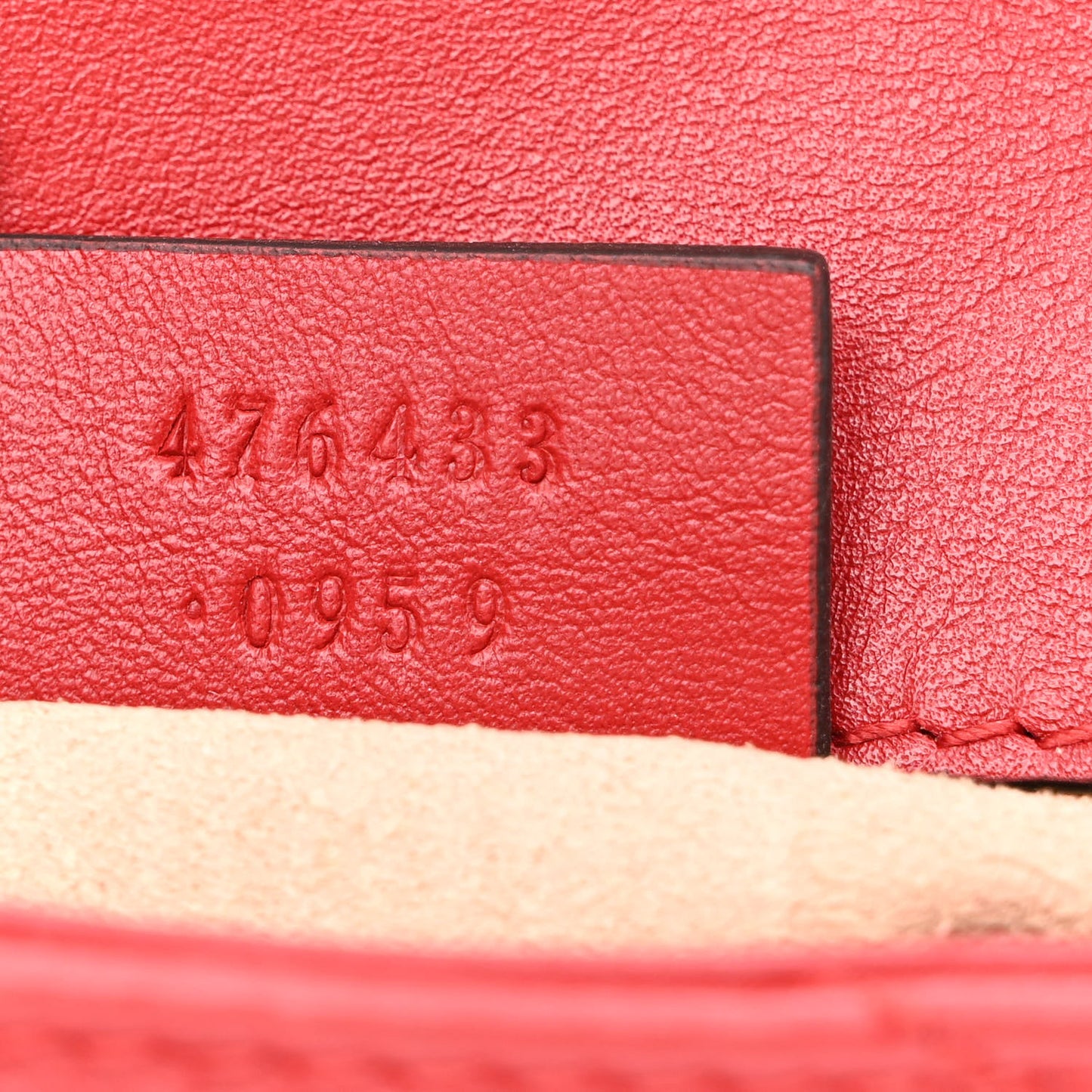 Calfskin Matelasse Super Mini GG Marmont Shoulder Bag Hibiscus Red