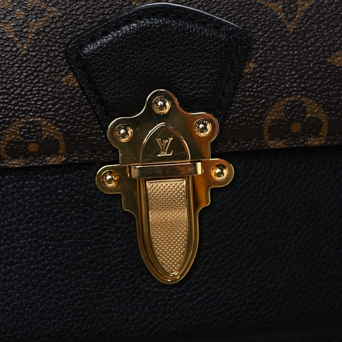 Monogram Victoire  Black