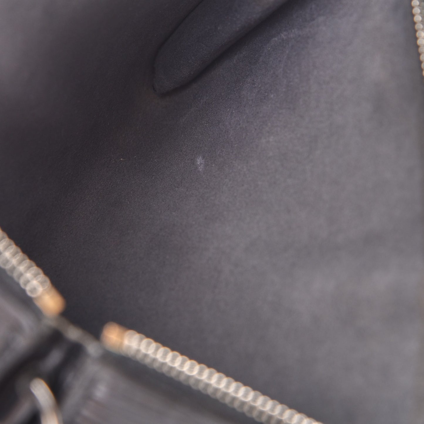 Epi Pochette Accessories 24 Black