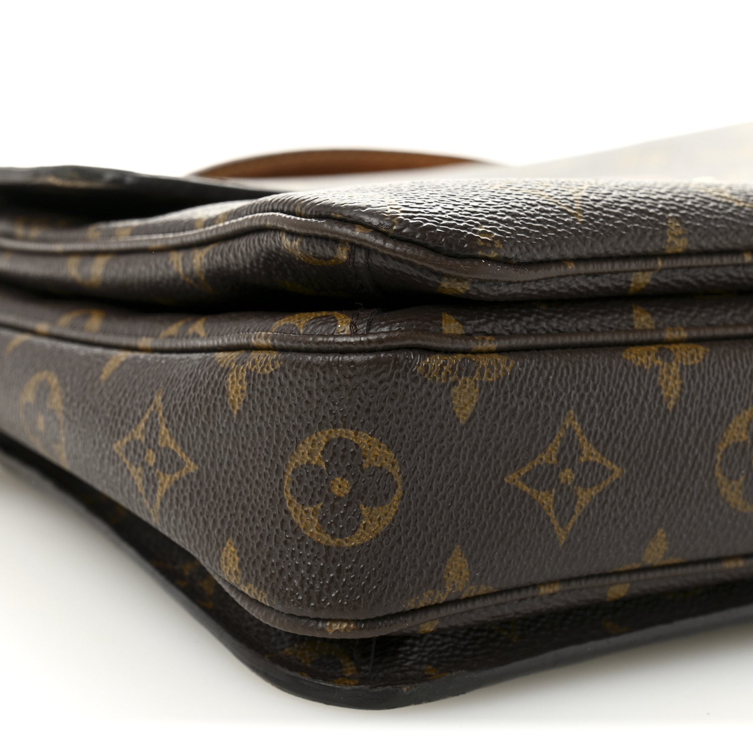 Louis Vuitton Monogram Pochette Metis 9 of 20