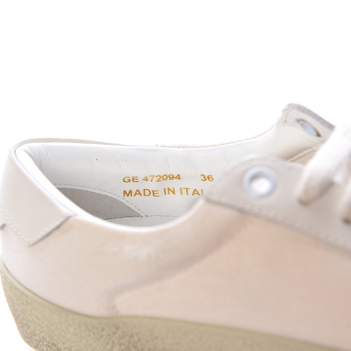 Distressed Canvas Court Classic Sneakers 36 Panna