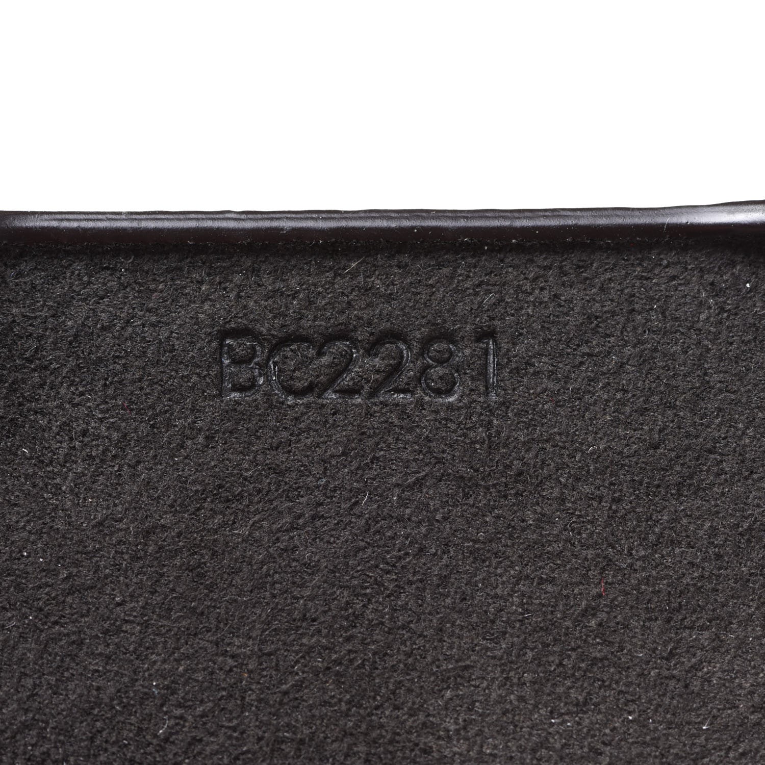 Louis Vuitton Monogram Dauphine iPhone 12/12 Pro Bumper 5 of 6