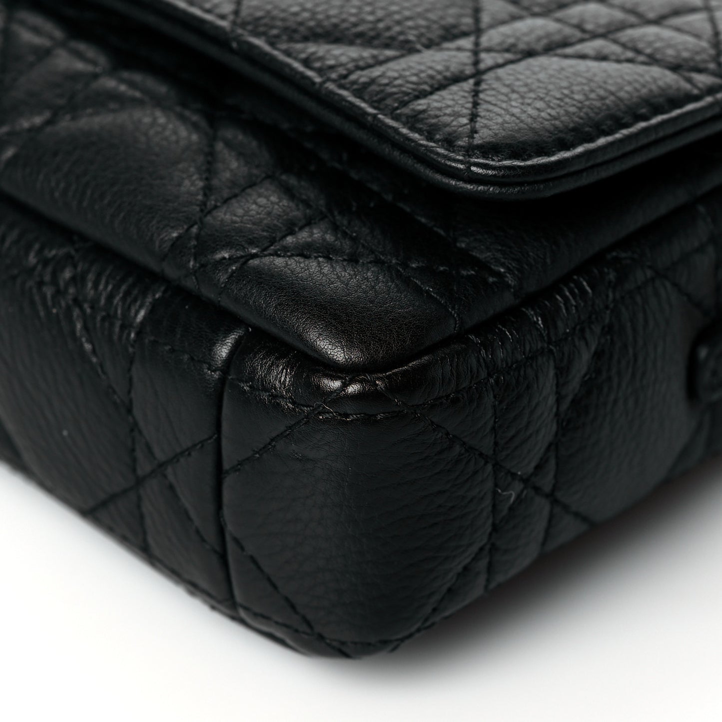 Supple Calfskin Cannage Caro Pouch with Chain Black