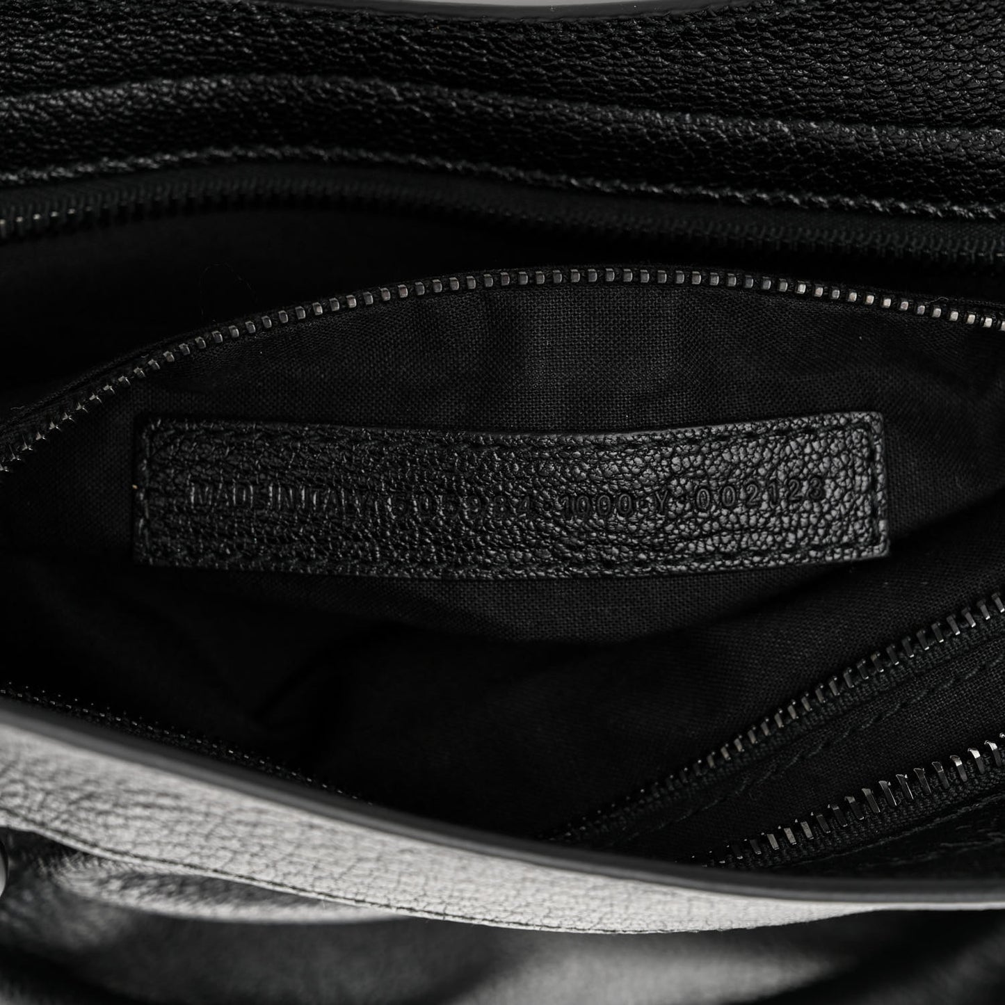 Chevre Black Metallic Edge Hardware City Black