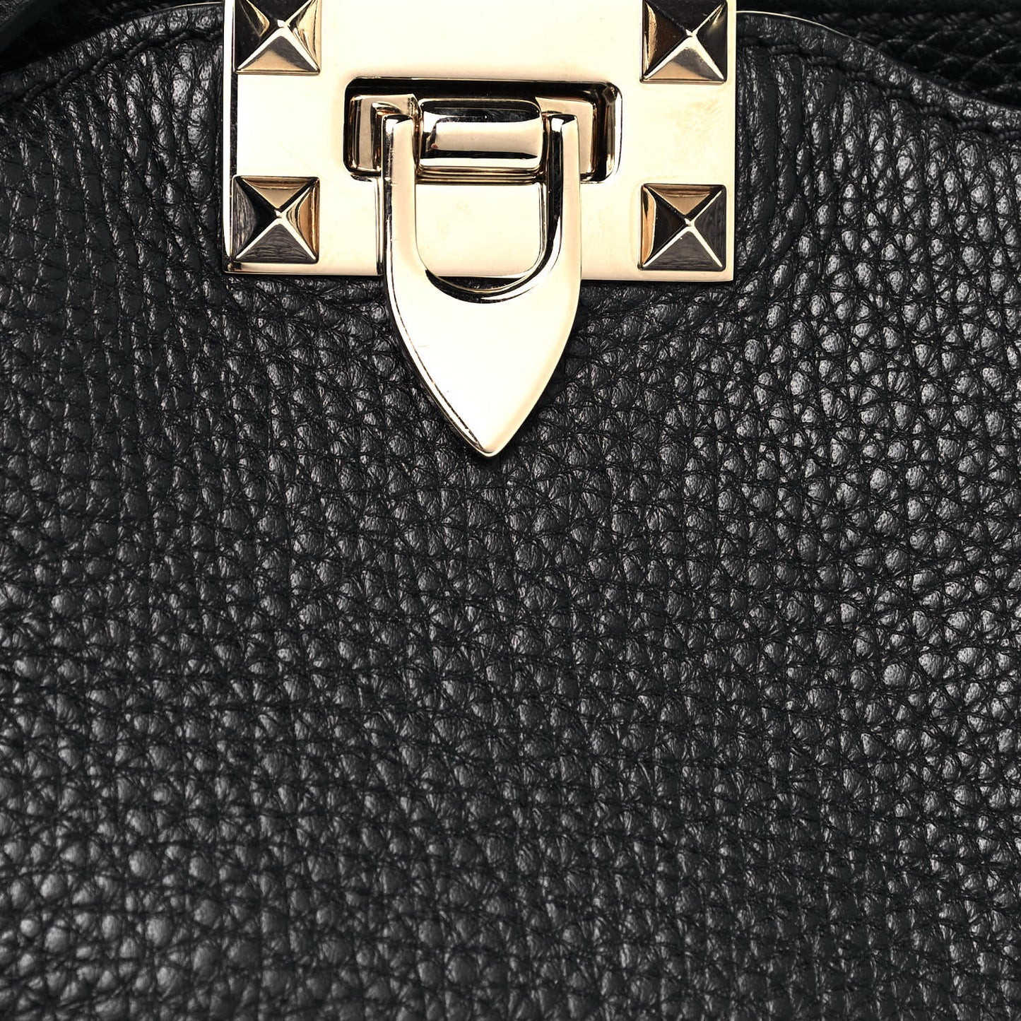 Pebbled Calfskin Mini Rockstud Flip-Lock Messenger Bag Black