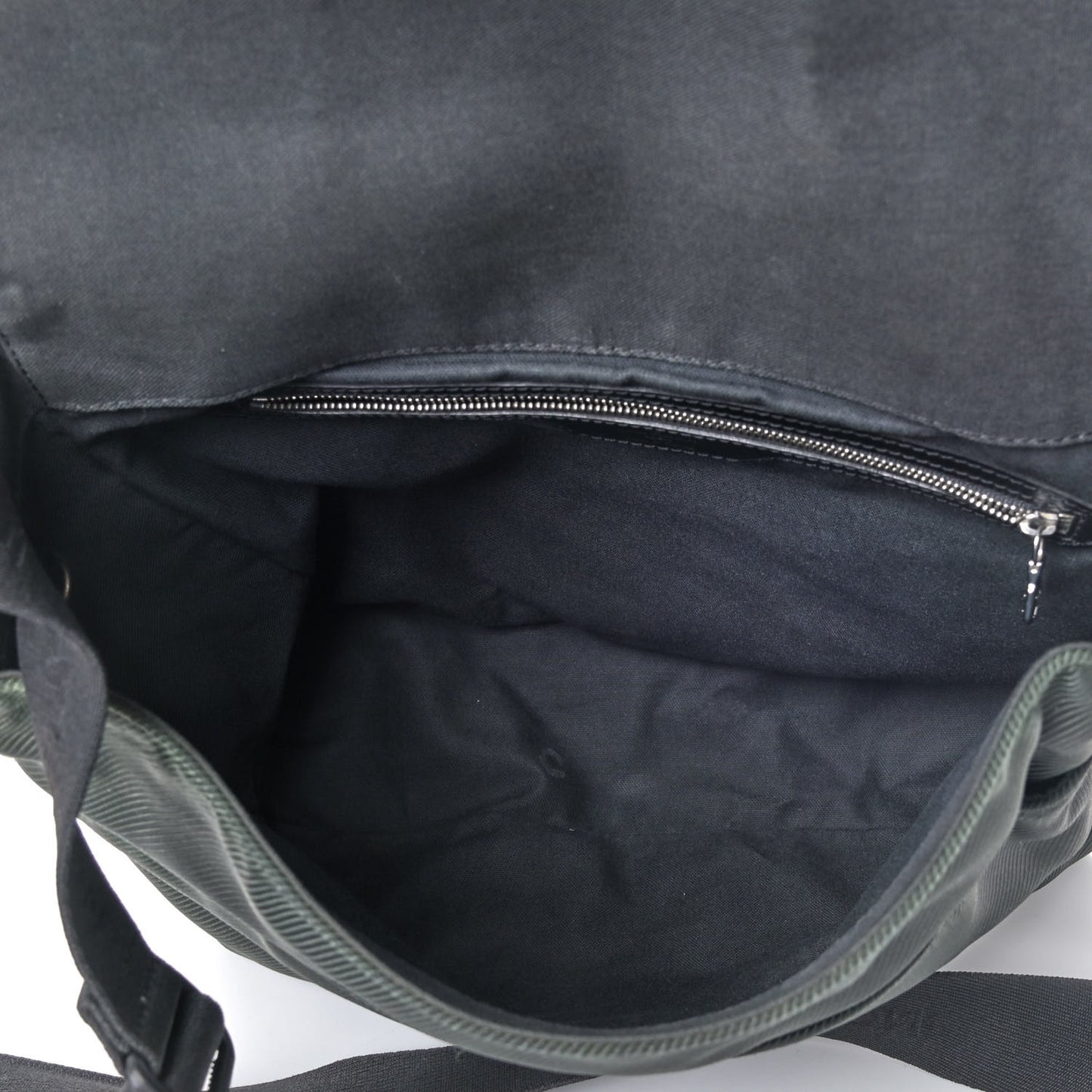 Taiga Viktor Messenger Bag Epicea