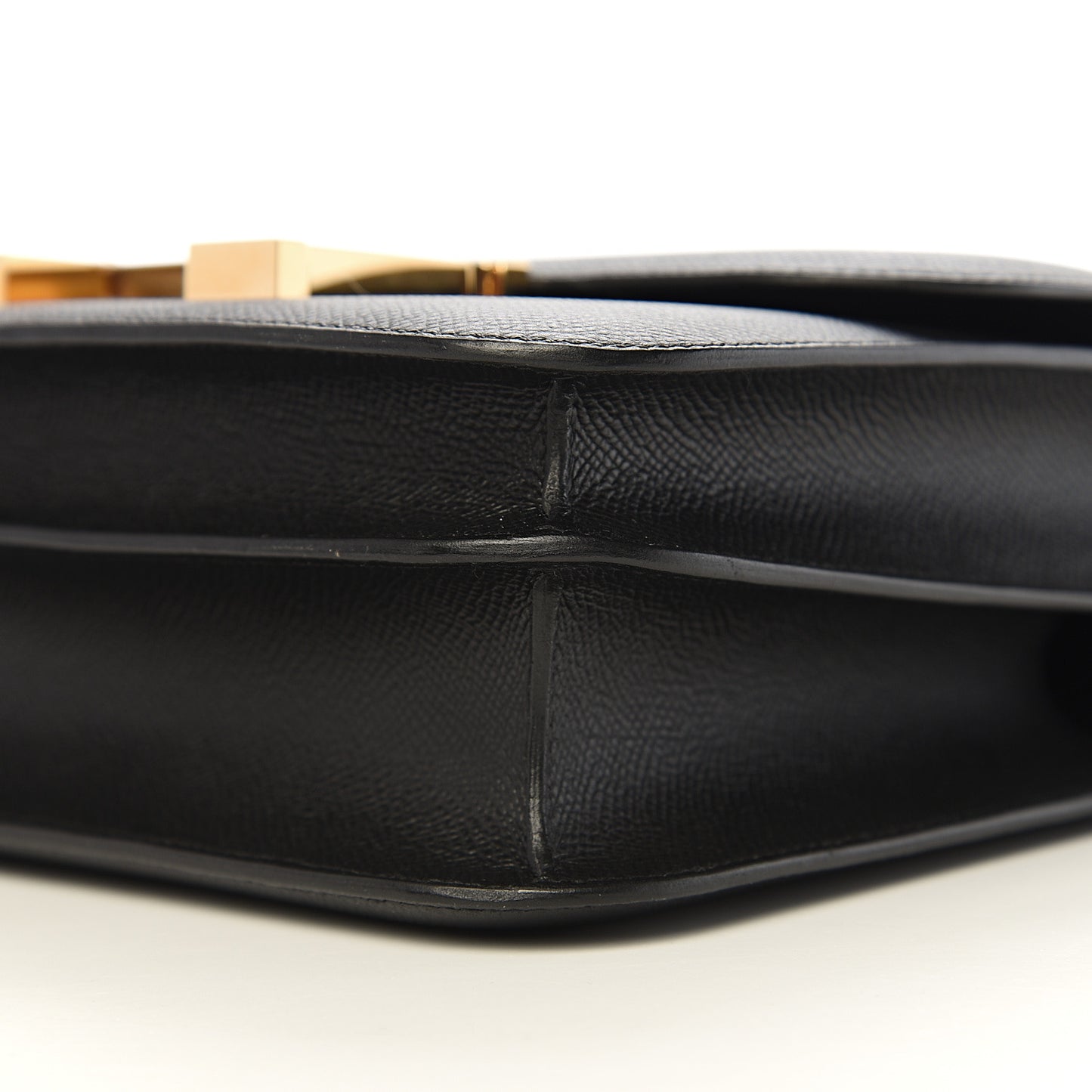 Epsom Constance 24 Black