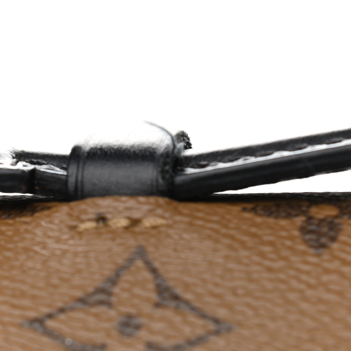 Reverse Monogram Pochette Metis