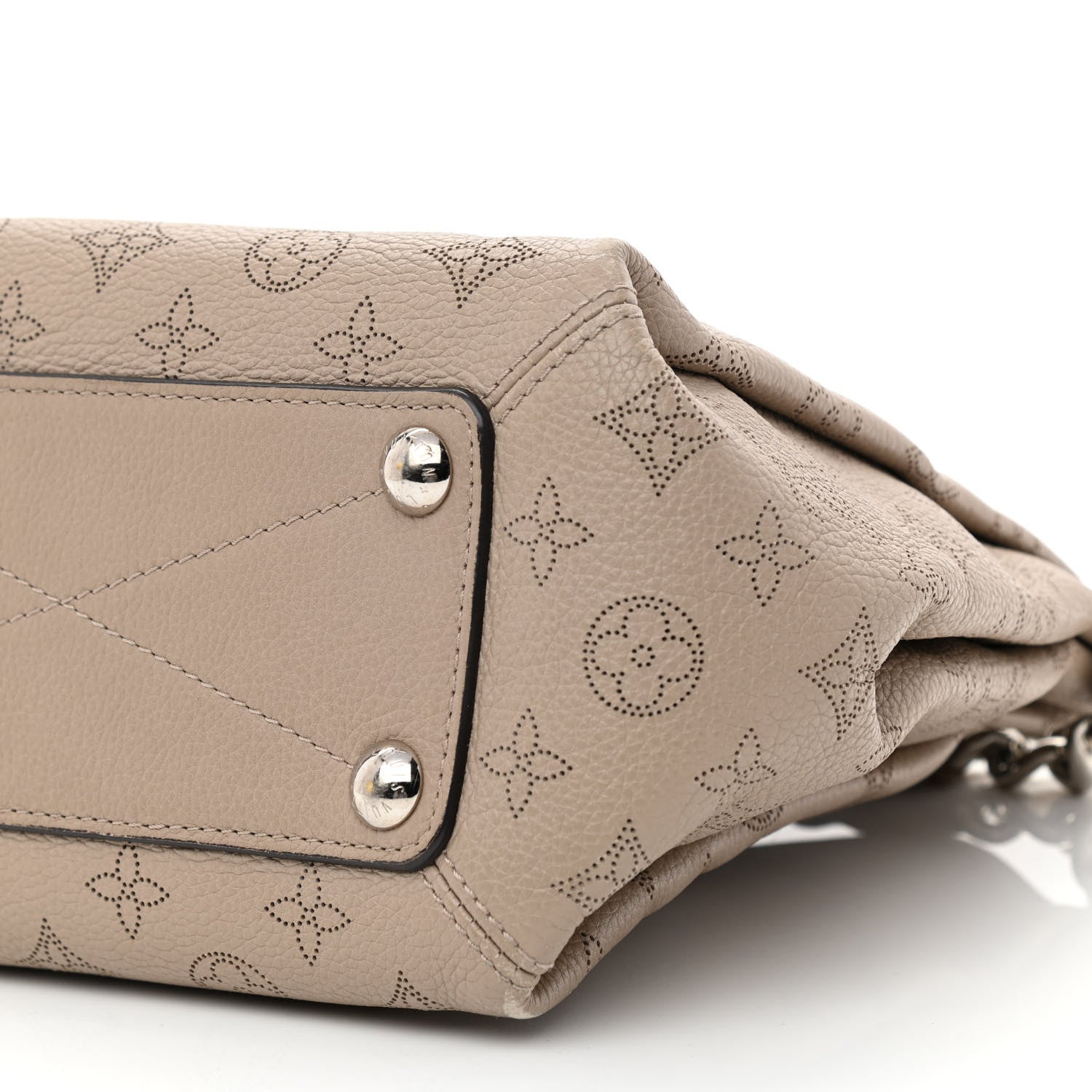 Louis Vuitton Mahina Babylone Chain BB Galet 10 of 16