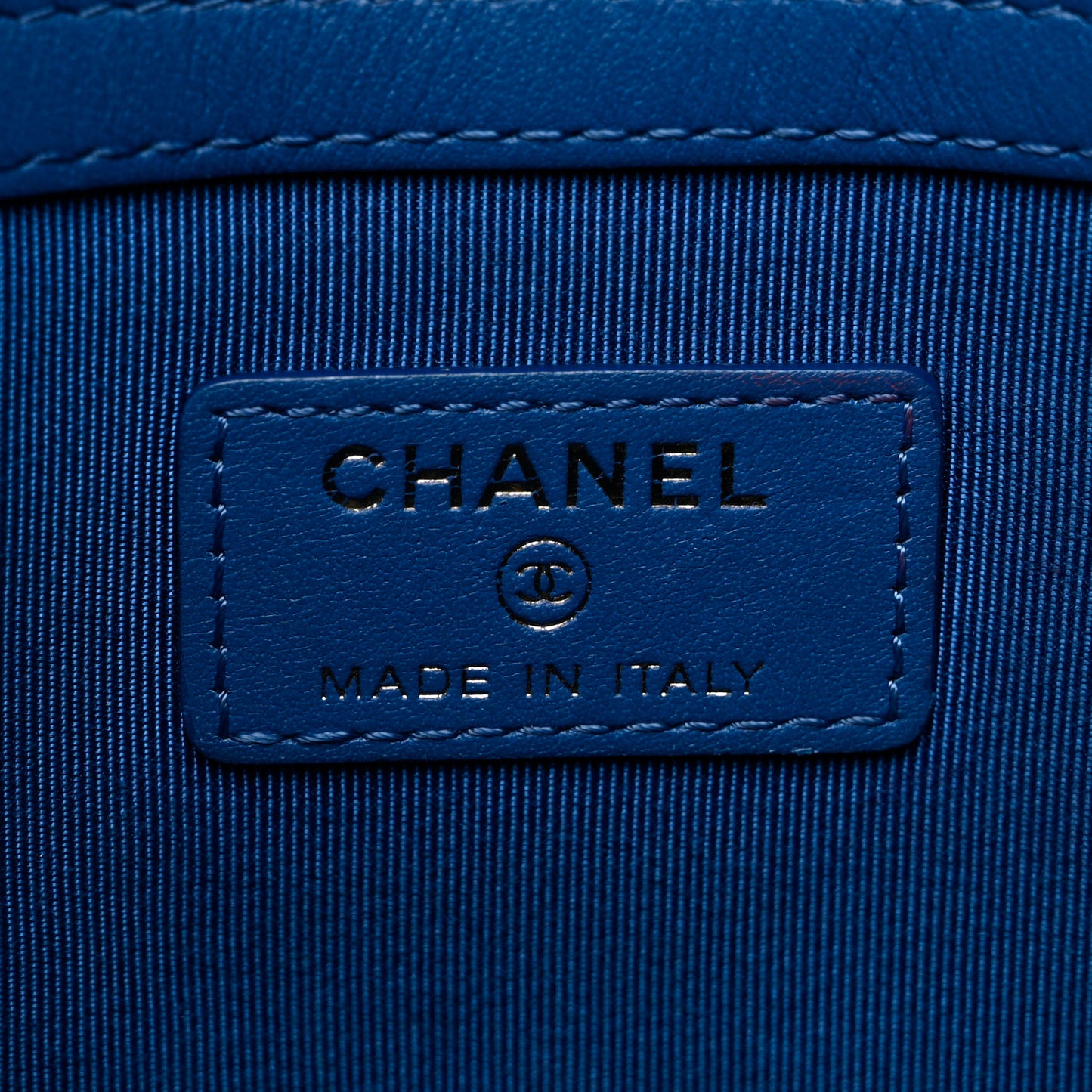 Caviar Ombre Medium Cosmetic Case Blue
