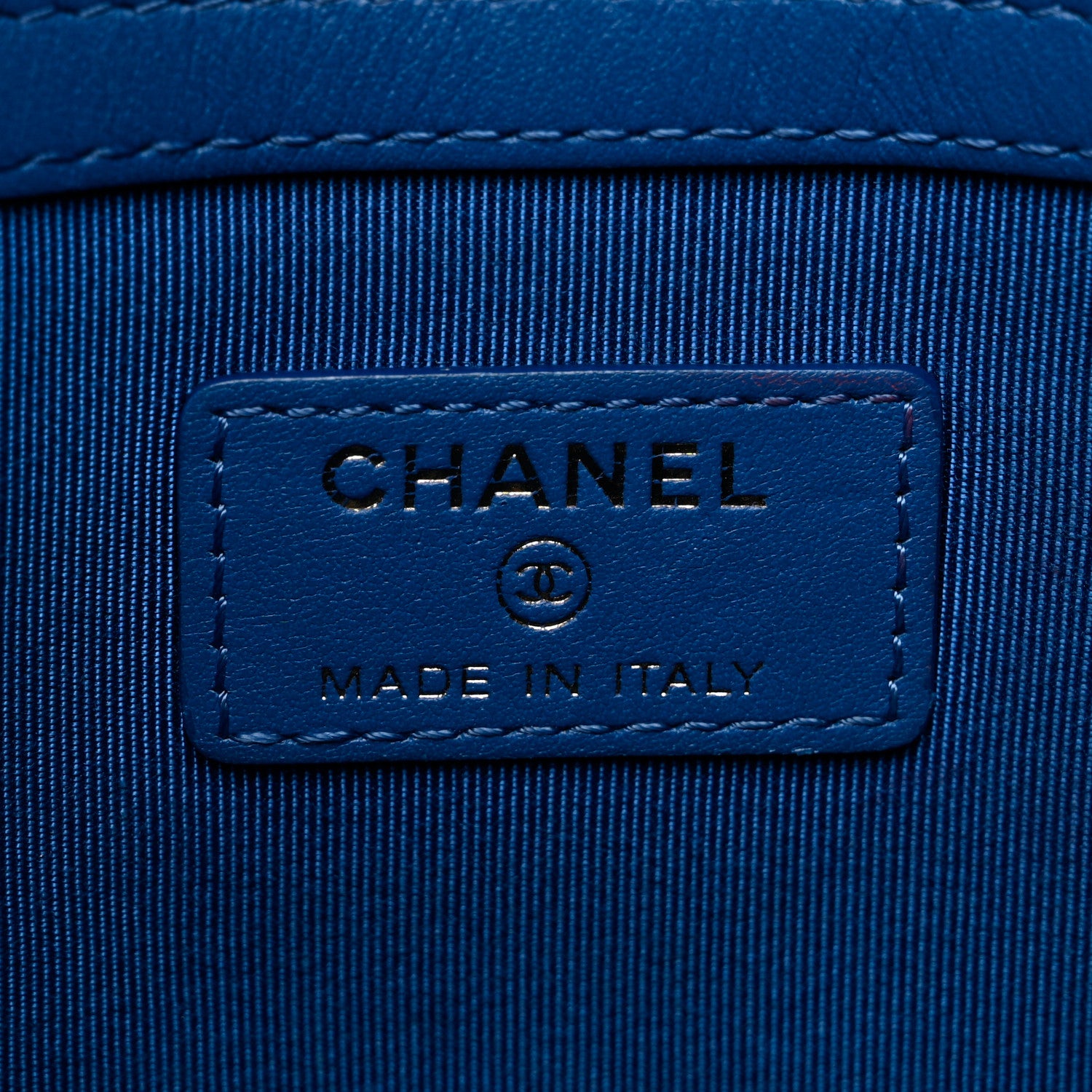 Chanel Caviar Ombre Medium Cosmetic Case Blue 5 of 12