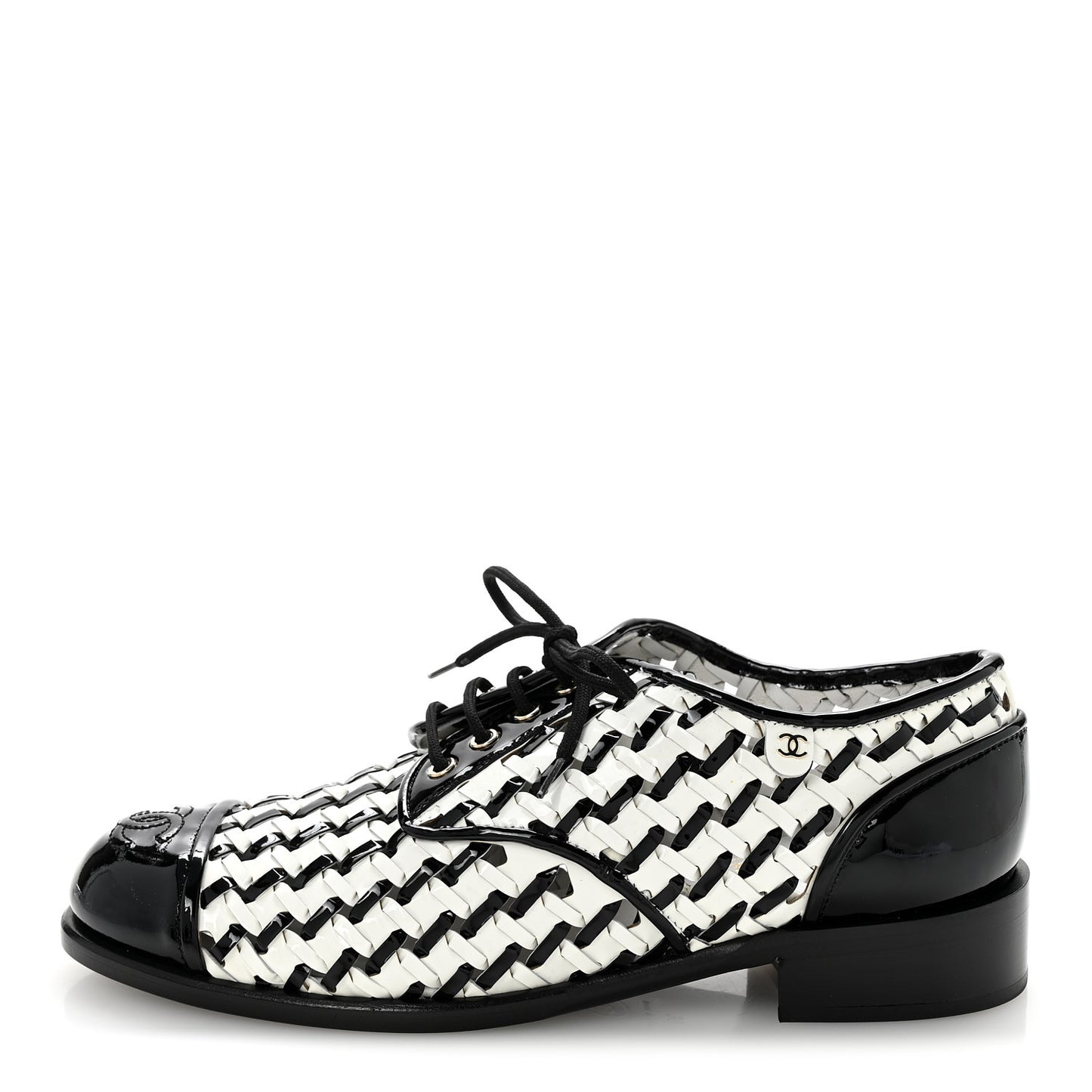 Lambskin Braided Patent CC Lace Up Oxfords 39 Black White