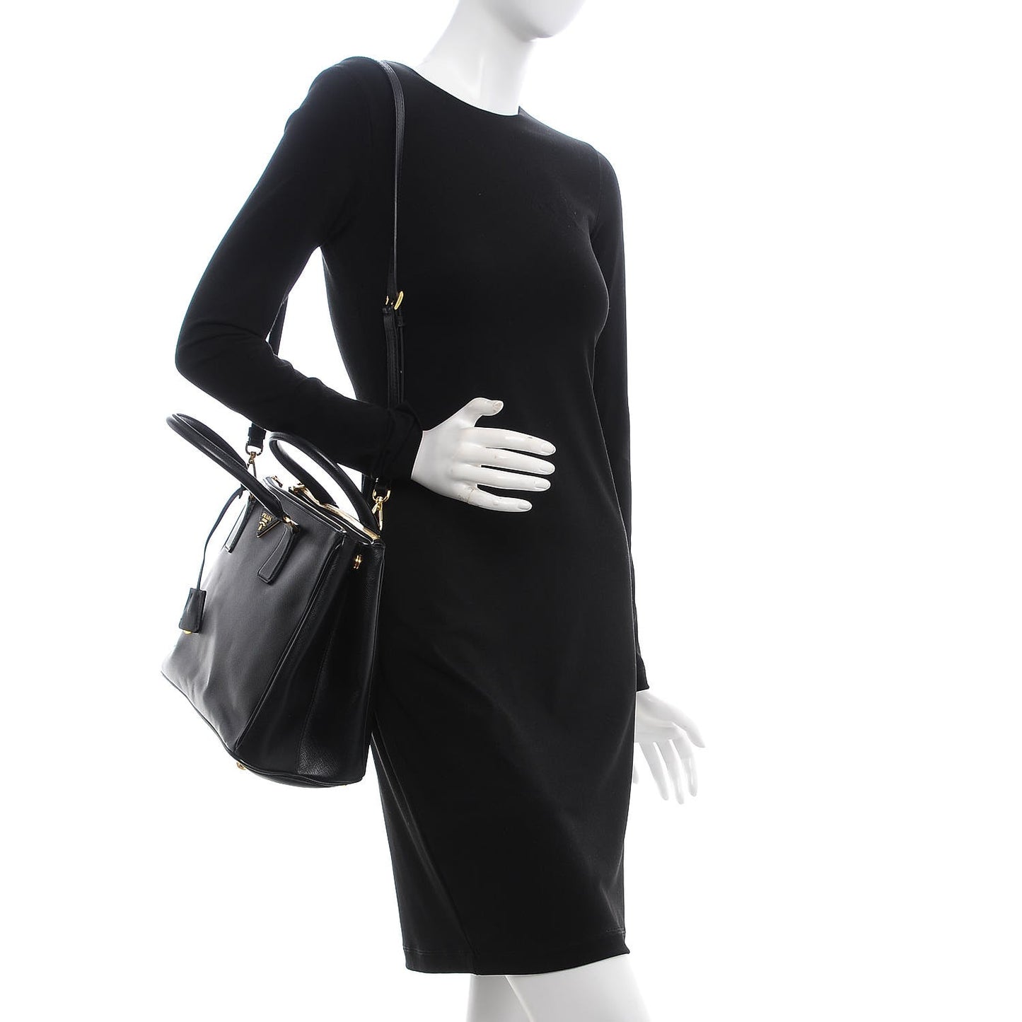 Saffiano Medium Galleria Double Zip Tote Black