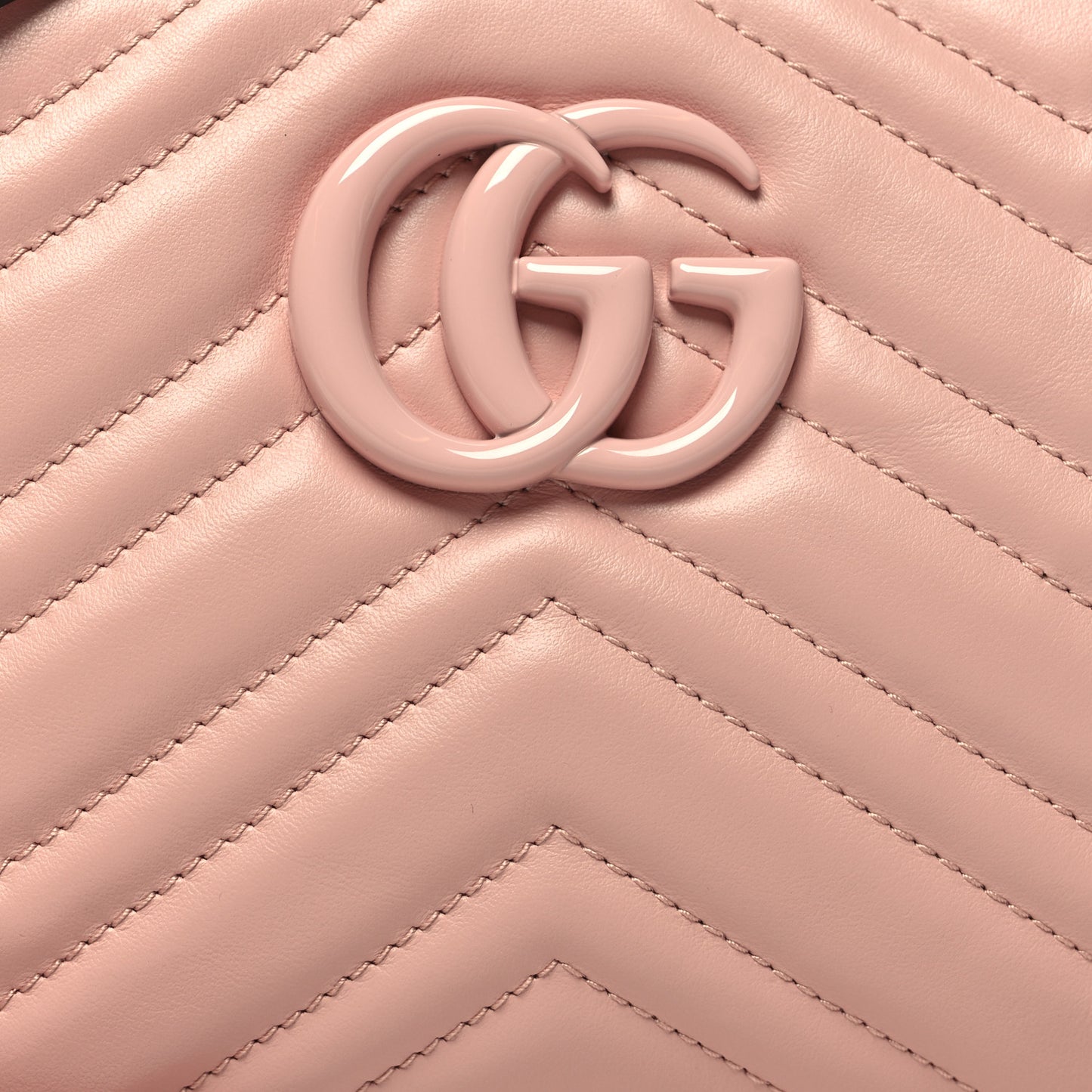 Calfskin Matelasse Monochrome Small GG Marmont Chain Shoulder Bag Perfect Pink