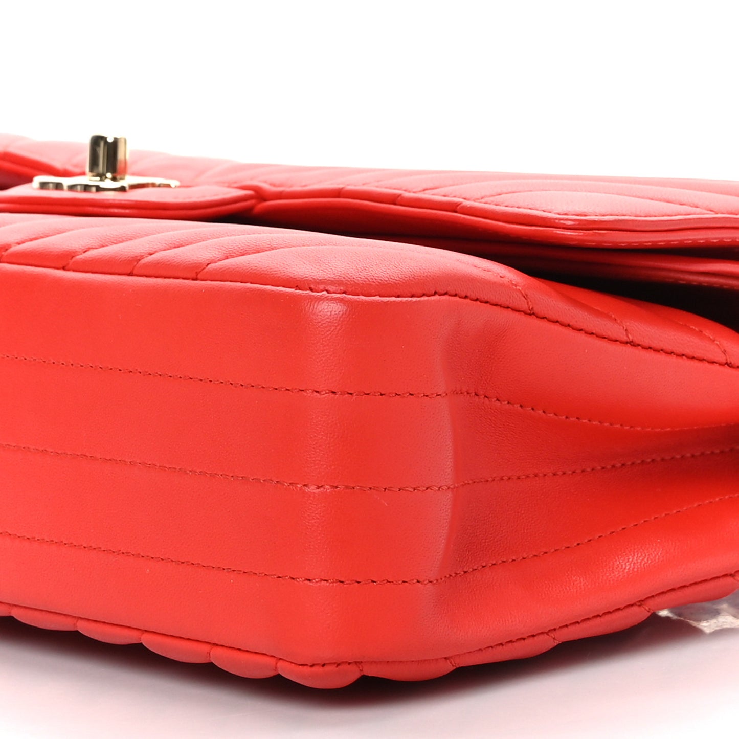 Lambskin Chevron Quilted Medium Double Flap Red
