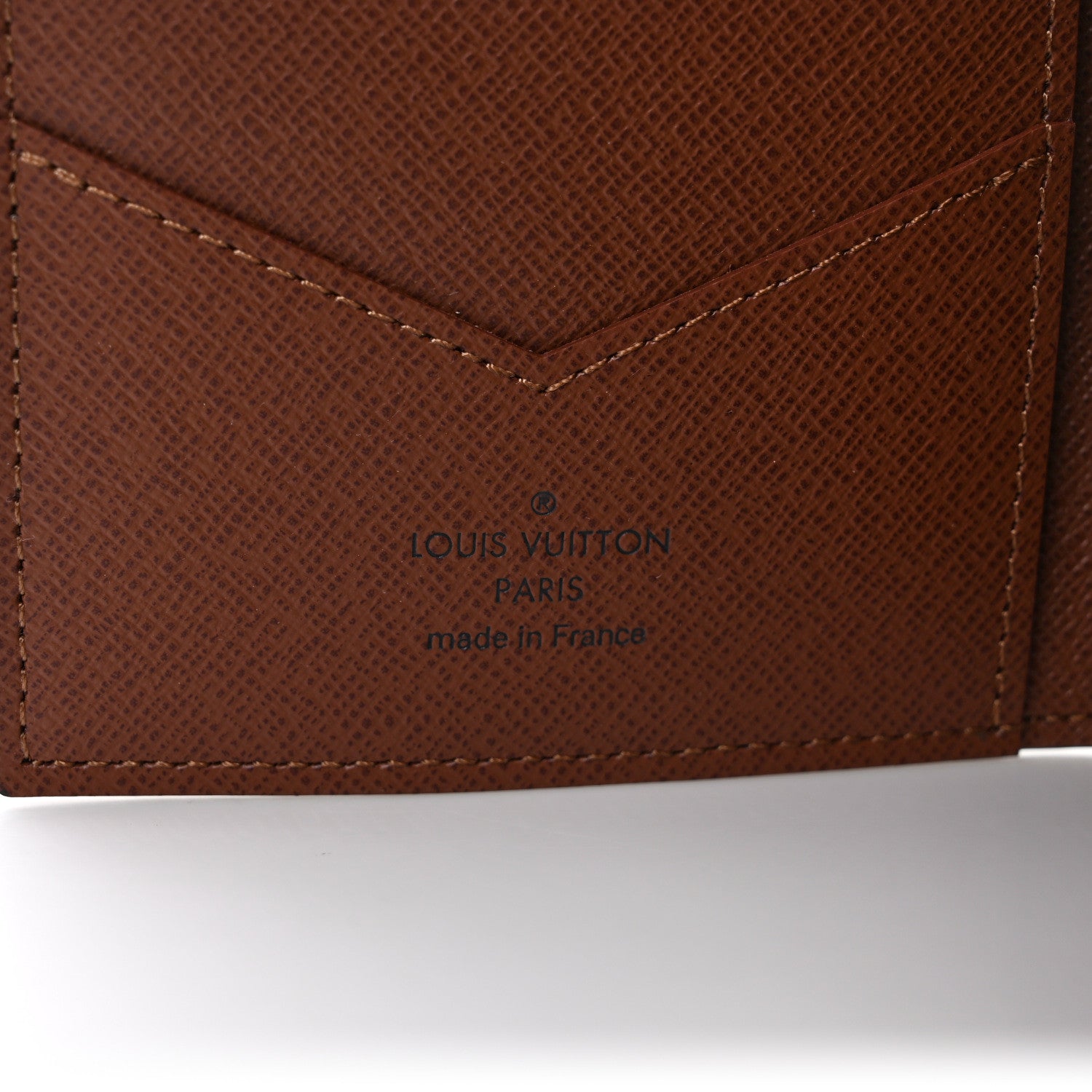 Louis Vuitton Monogram Passport Cover 6 of 7