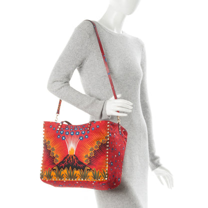 Valentino Garavani Canvas Enchanted Wonderland Medium Rockstud Reversible Tote Rosso 2 of 7