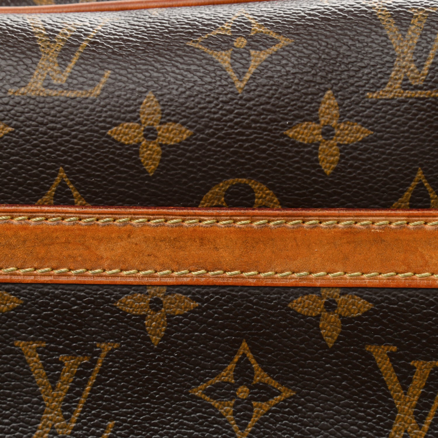 Louis Vuitton Monogram Reporter PM 16 of 17