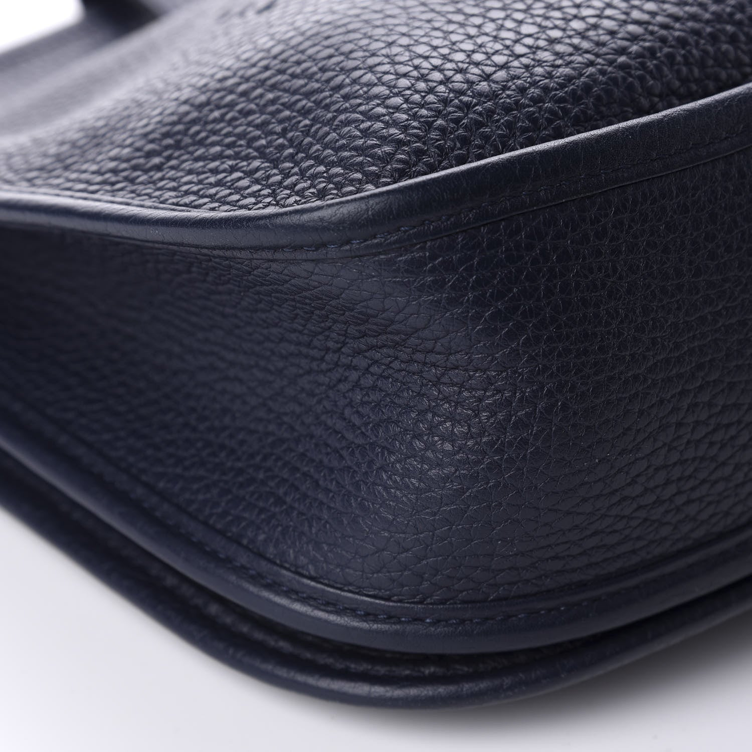 Hermes Taurillon Clemence Evelyne III PM Bleu Nuit 6 of 10