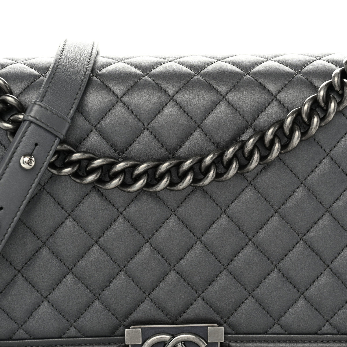 Metallic Calfskin Quilted New Medium Boy Flap Grey