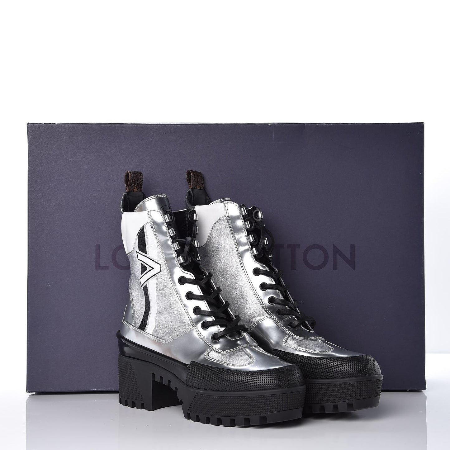 Patent Calfskin Spaceship Laureate Platform Desert Boots 36 Silver