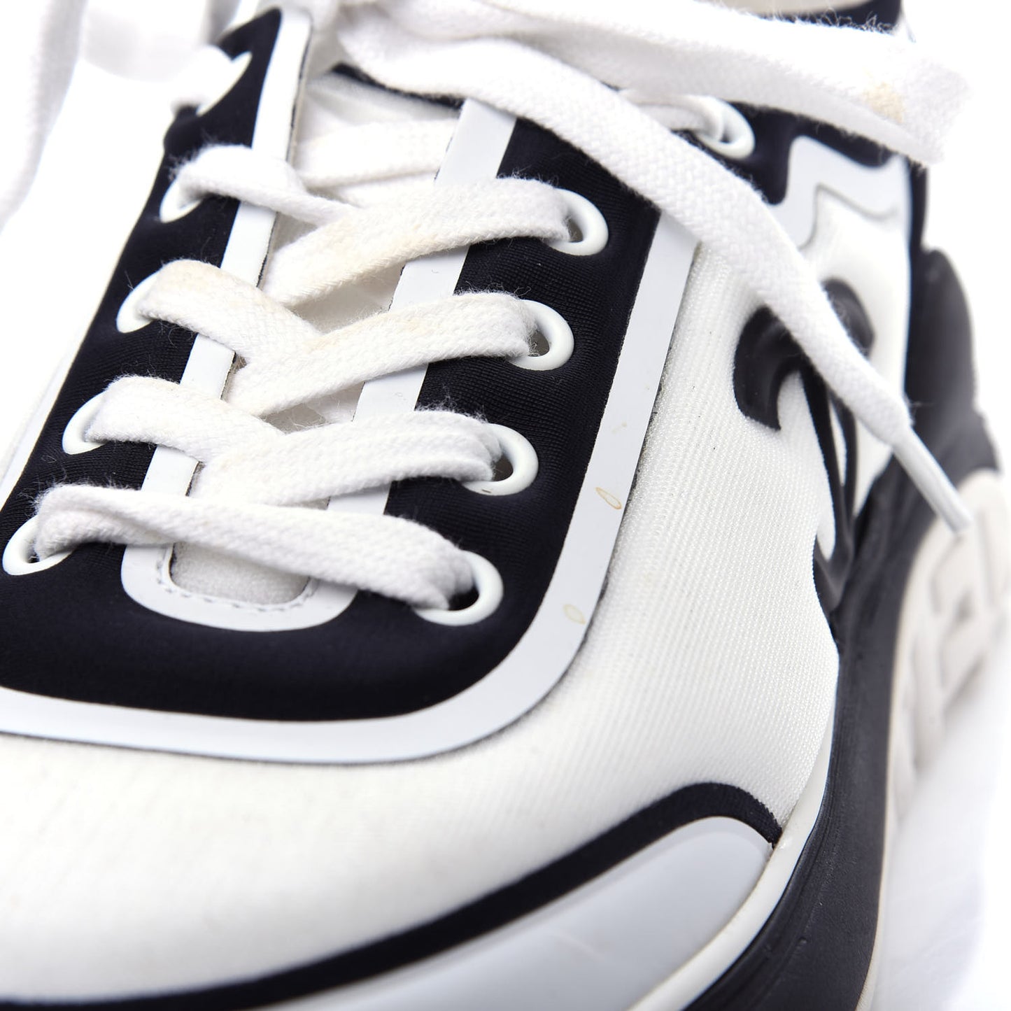 Lycra Womens CC Sneakers 36.5 White Black