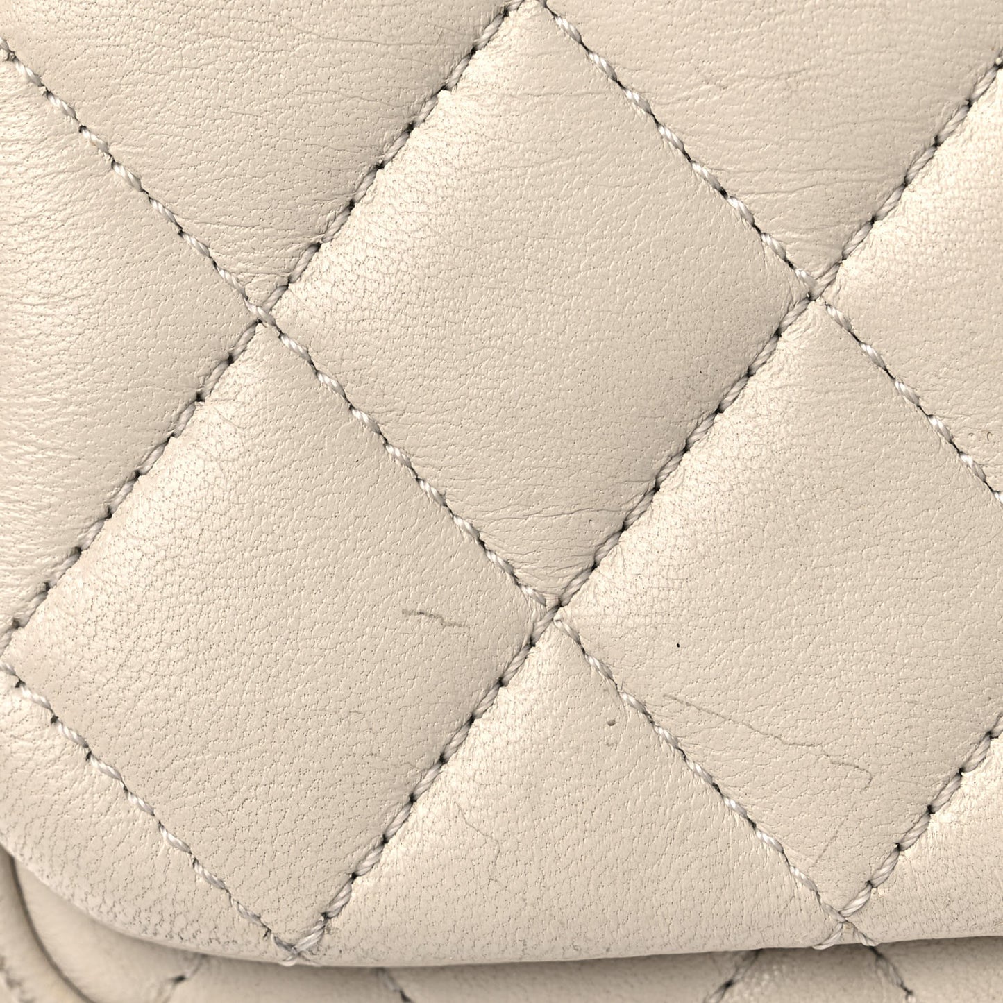 Lambskin Quilted Mini Citizen Chic Flap Ivory Ivory