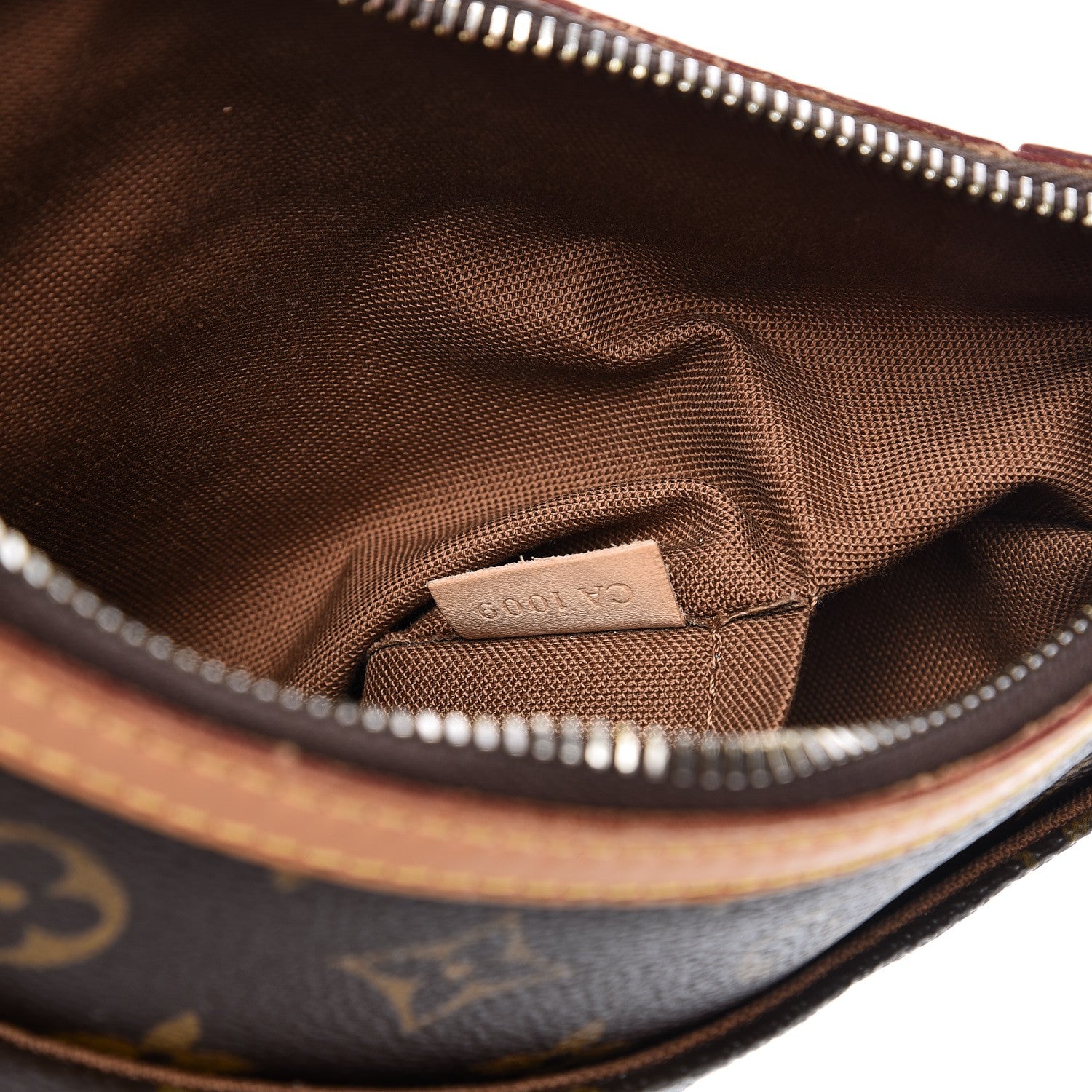 Louis Vuitton Monogram Odeon PM 7 of 11