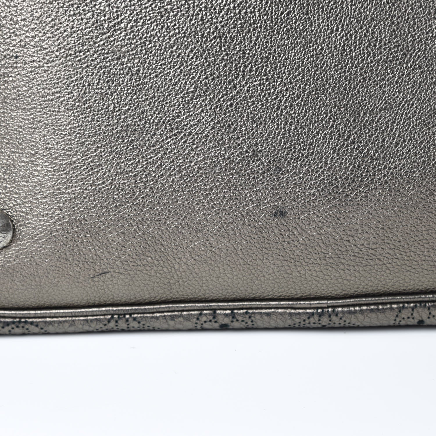 Louis Vuitton Mahina XL Bronze 11 of 20