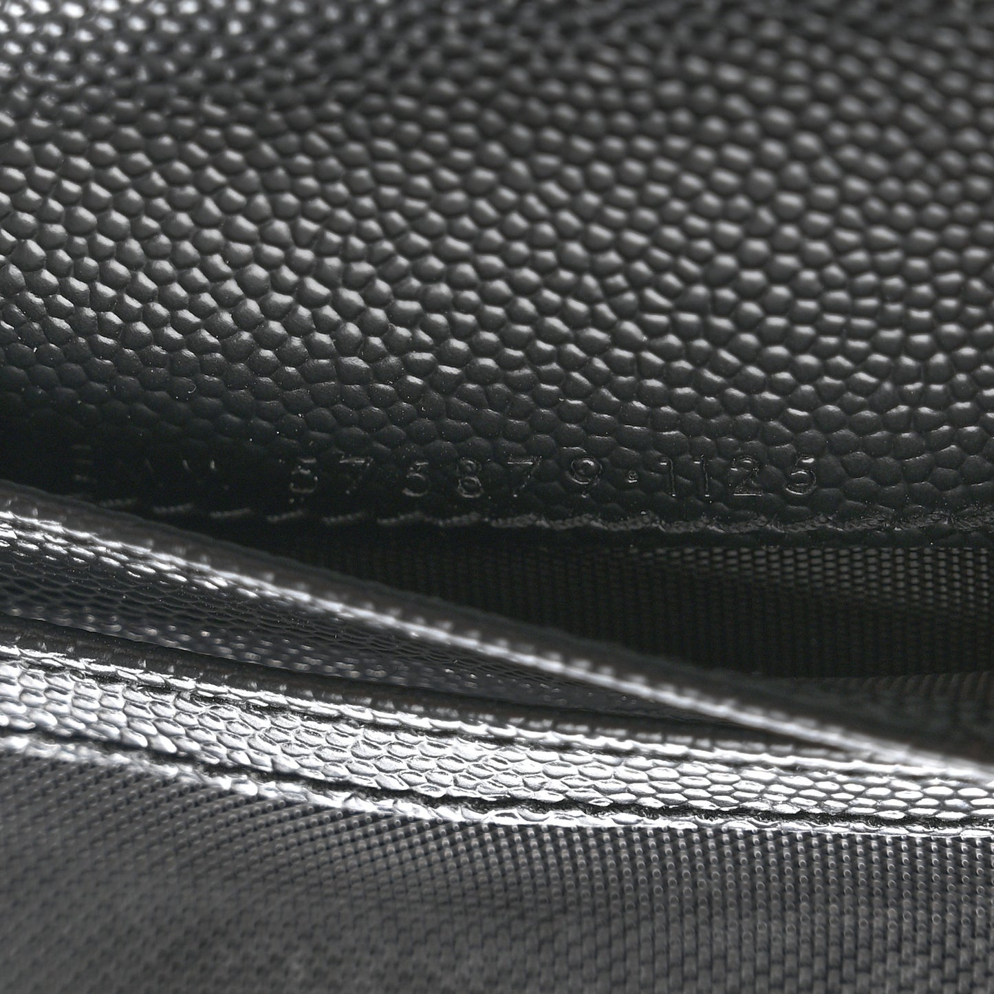 Grain De Poudre Matelasse Chevron Monogram Zipped Card Case Black