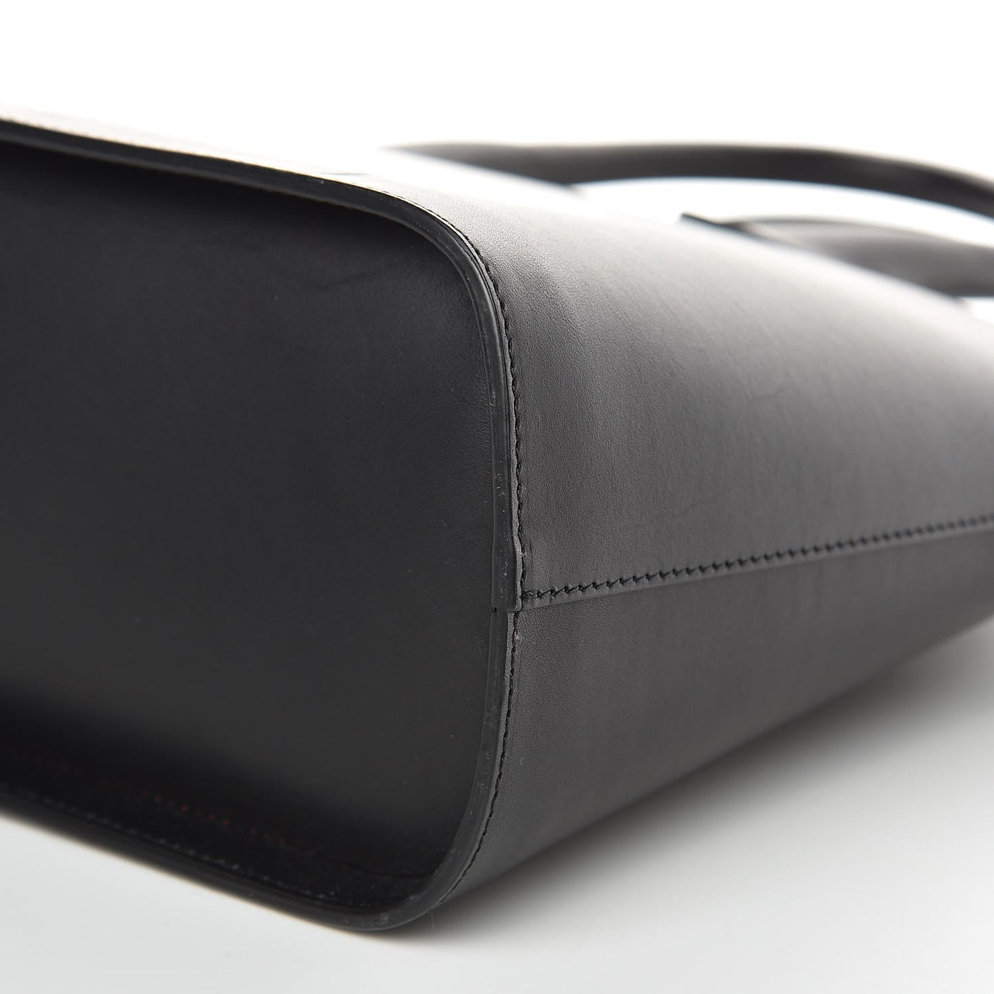 Calfskin Top Handle Rounded Bag Black Flamma