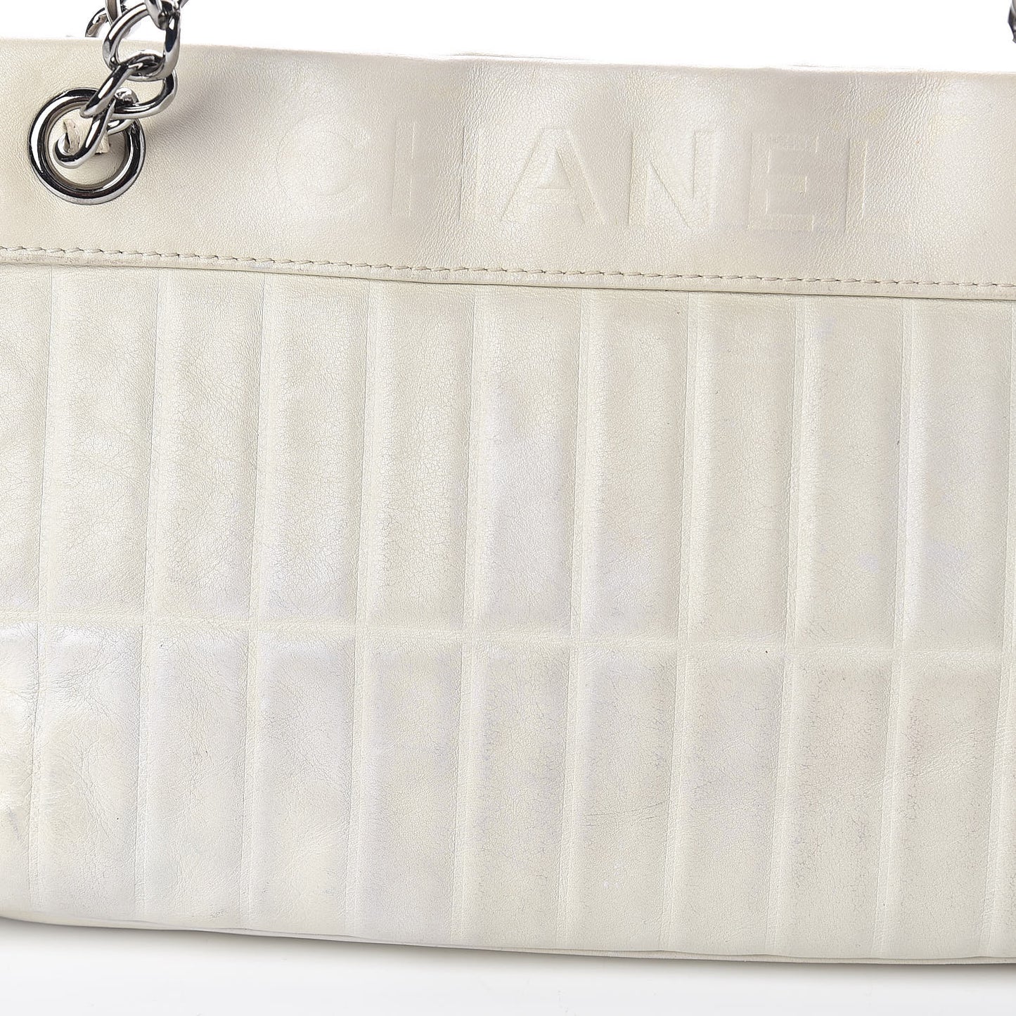Lambskin Vertical Quilted Lax East West Shoulder Bag Ivory