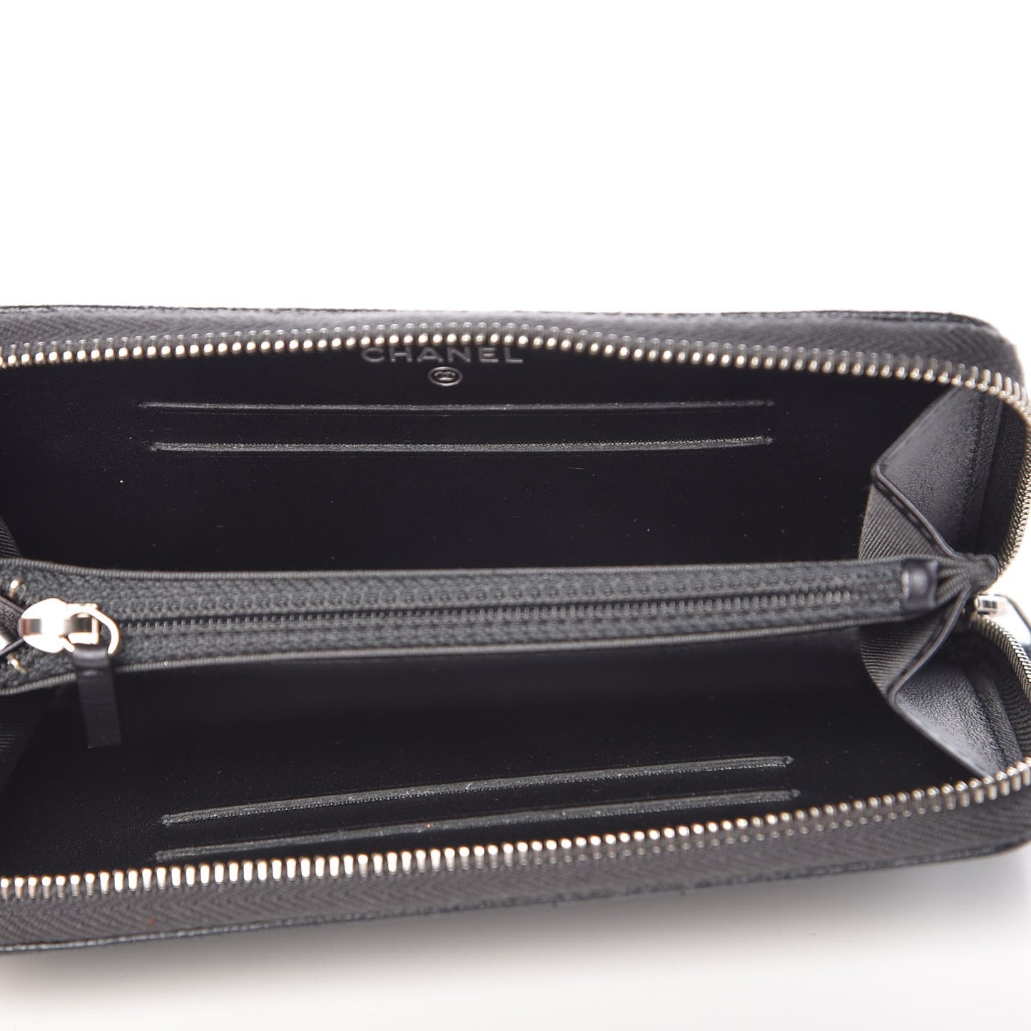 Metallic Caviar Quilted Medium Maxi CC Zip Around Wallet Black