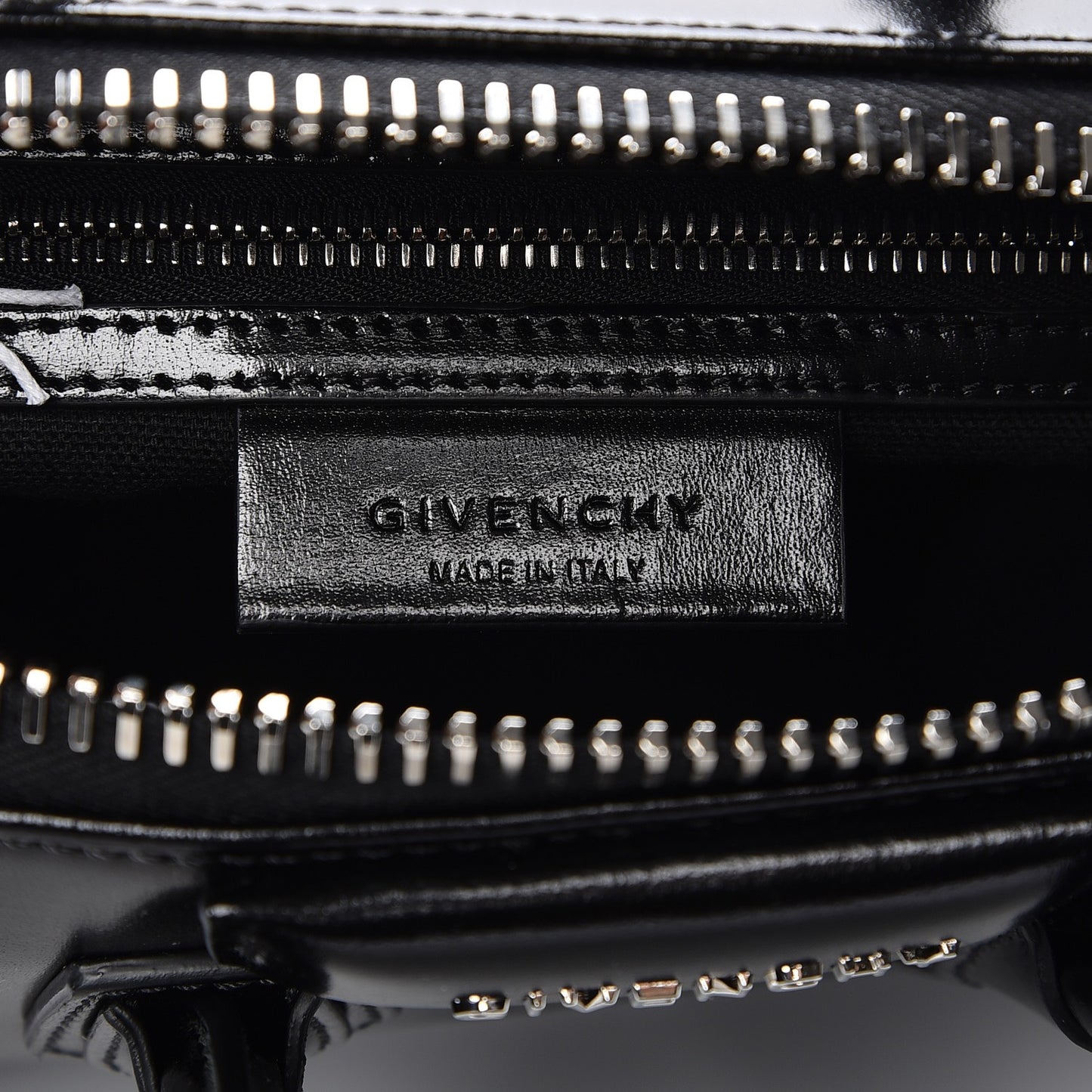 Shiny Lord Calfskin Mini Antigona Black