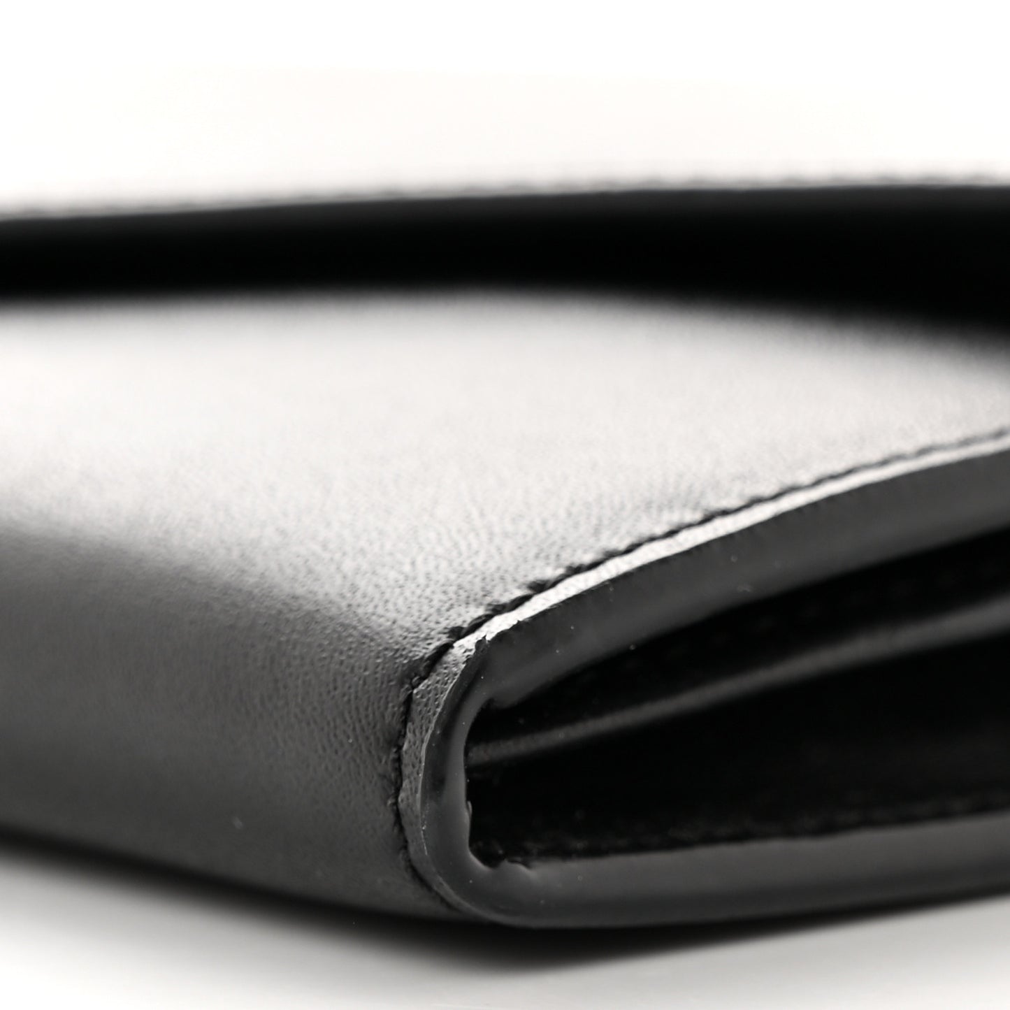 Vitello Liberty Lucido F is Fendi Continental Envelope Wallet on Chain Black