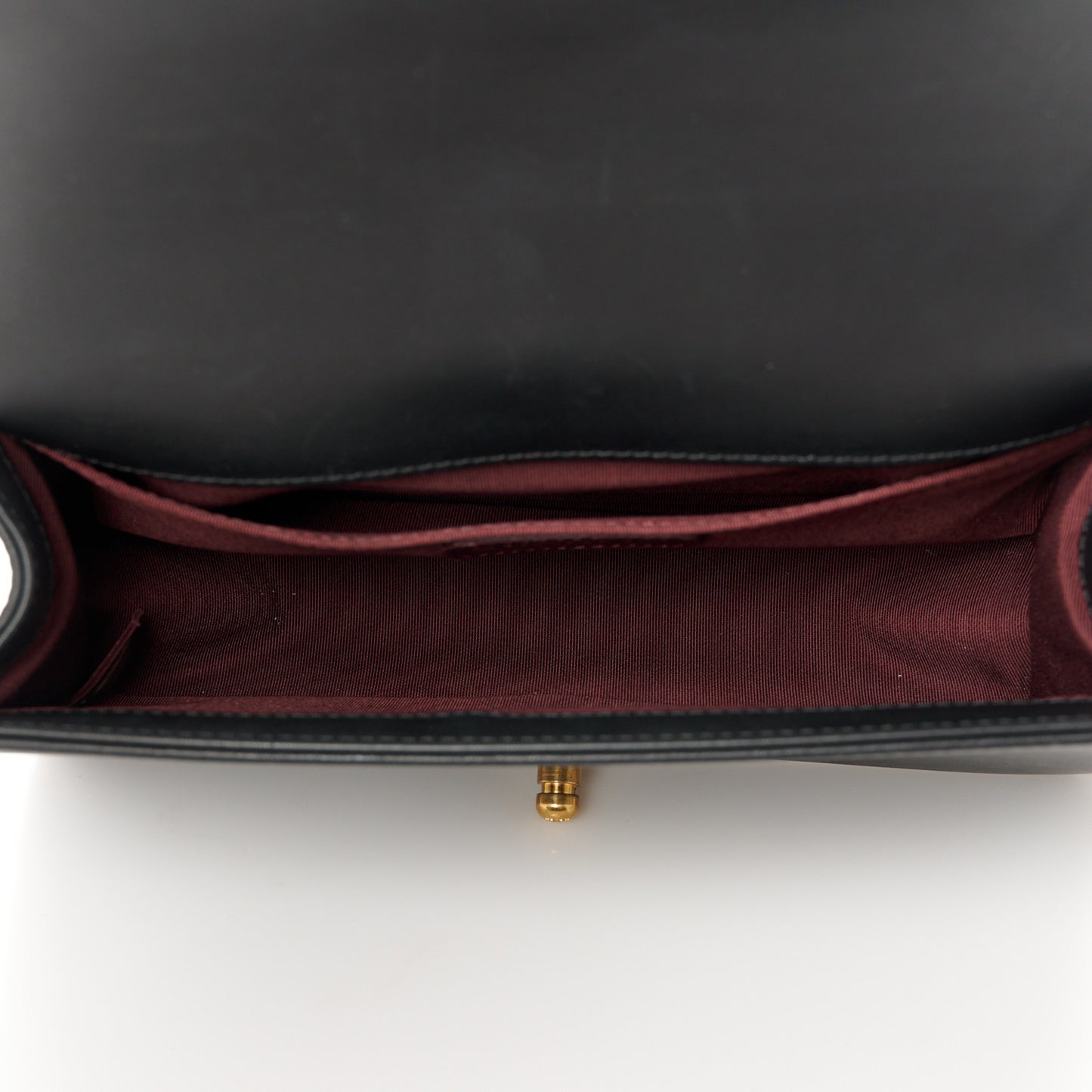 Caviar Glazed Calfskin Chevron Medium Boy Flap Black