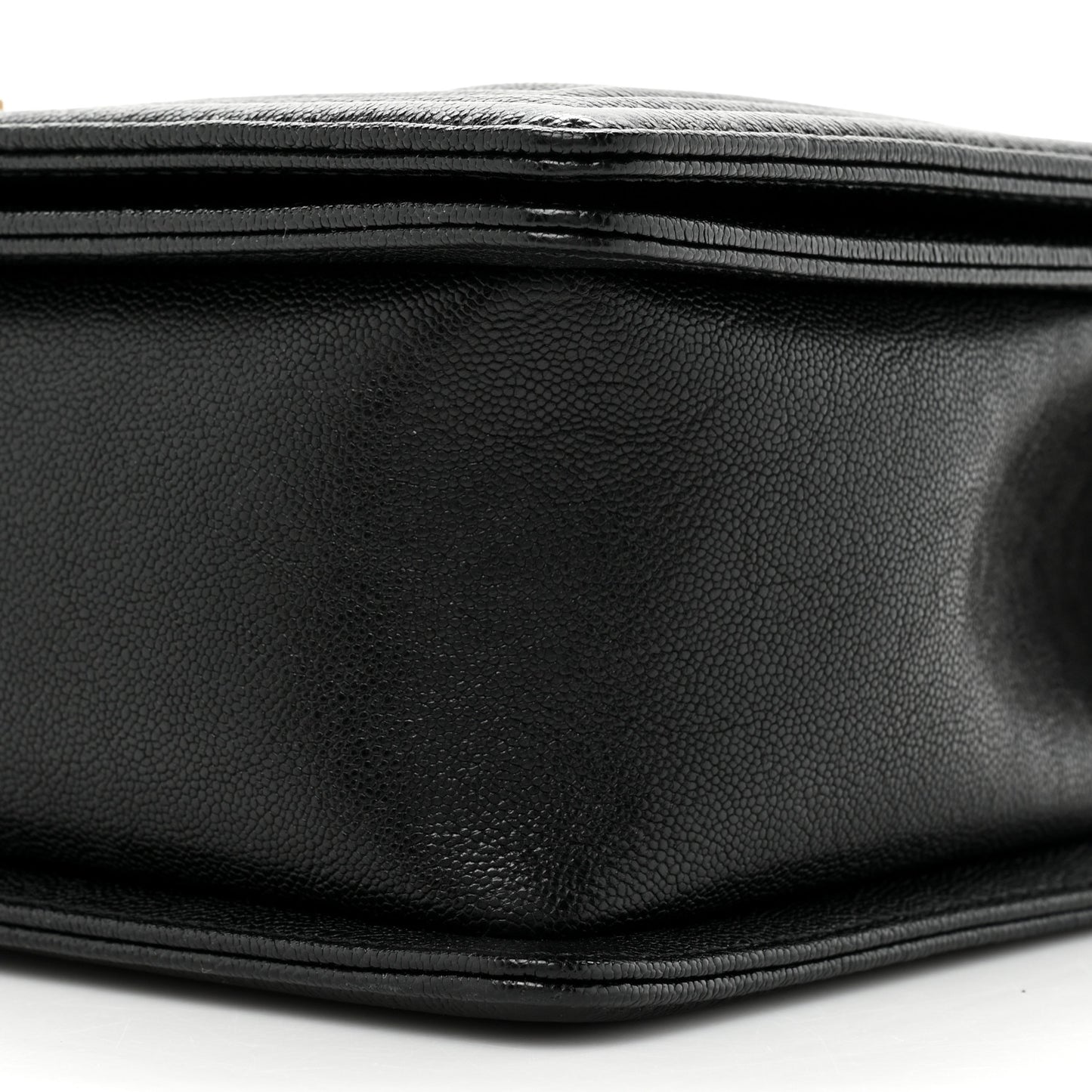 Caviar Chevron Quilted New Medium Boy Flap Black
