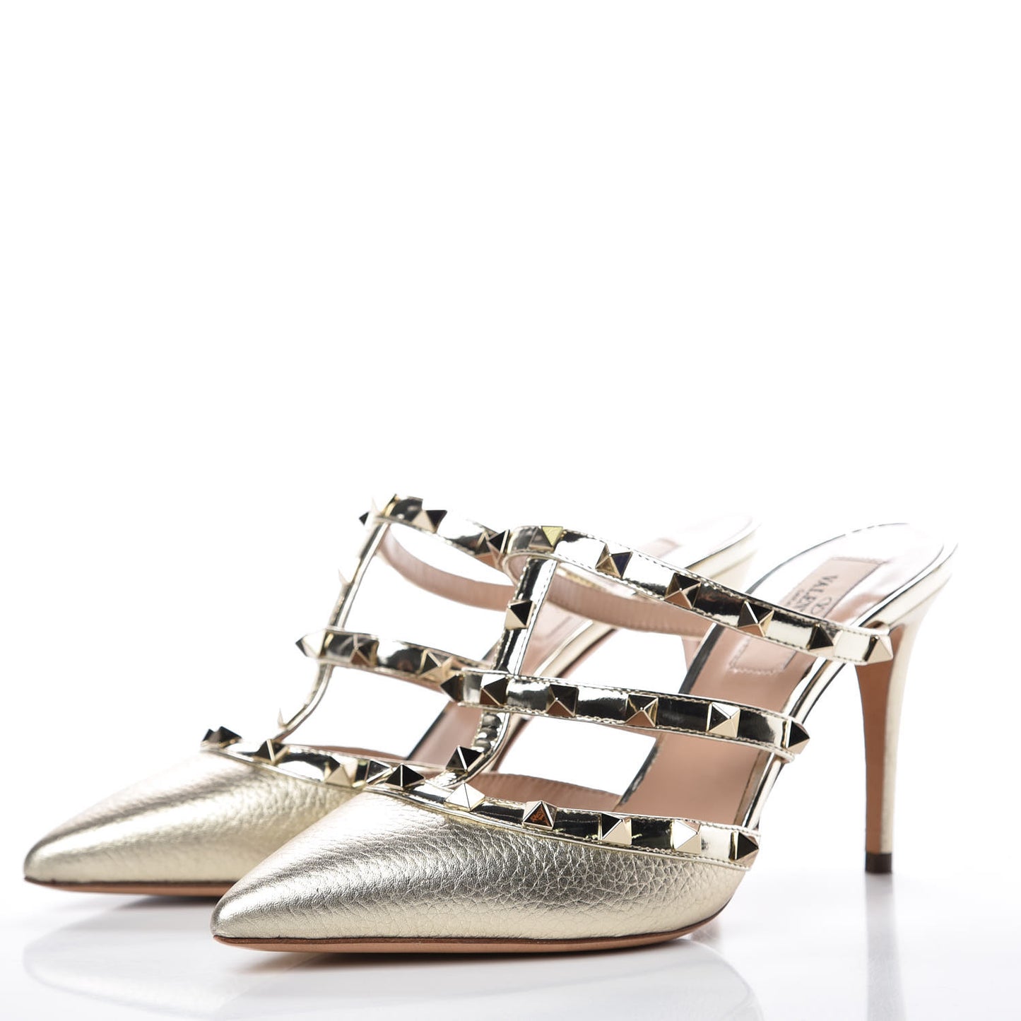 Metallic Pebbled Calfskin Rockstud 90mm Cage Mules 37 Platino