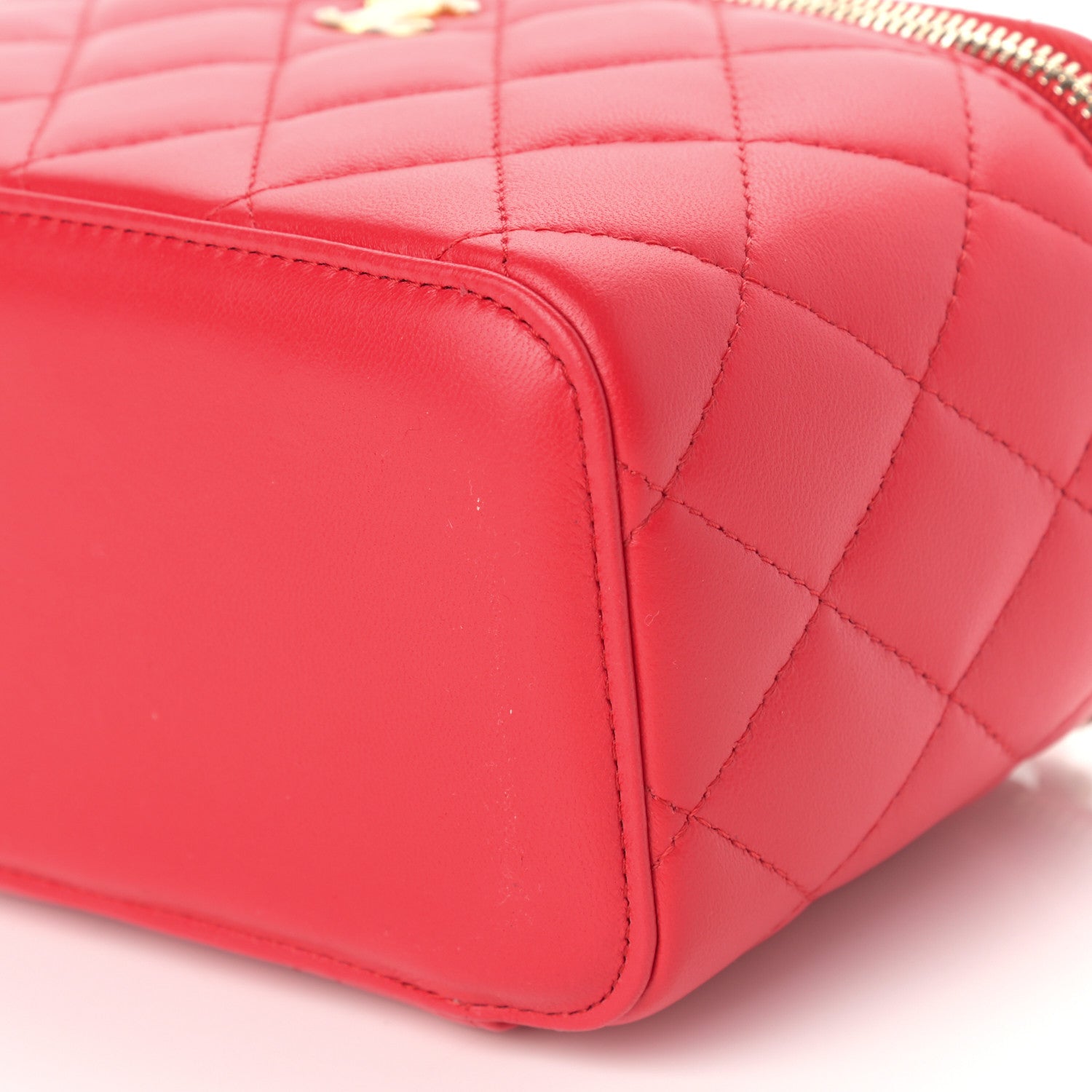 Chanel Lambskin Quilted Pearl Crush Small Vanity Case With Chain Red 9 of 9