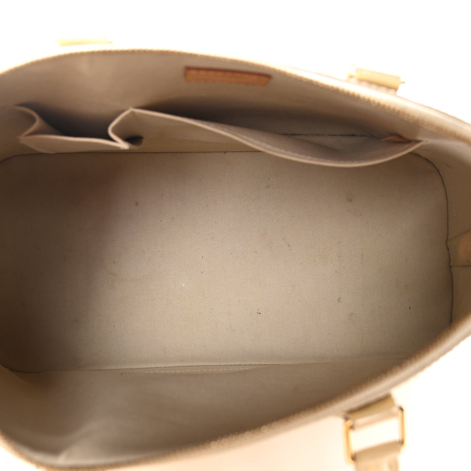 Louis Vuitton Vernis Alma MM Blanc Corail 5 of 20