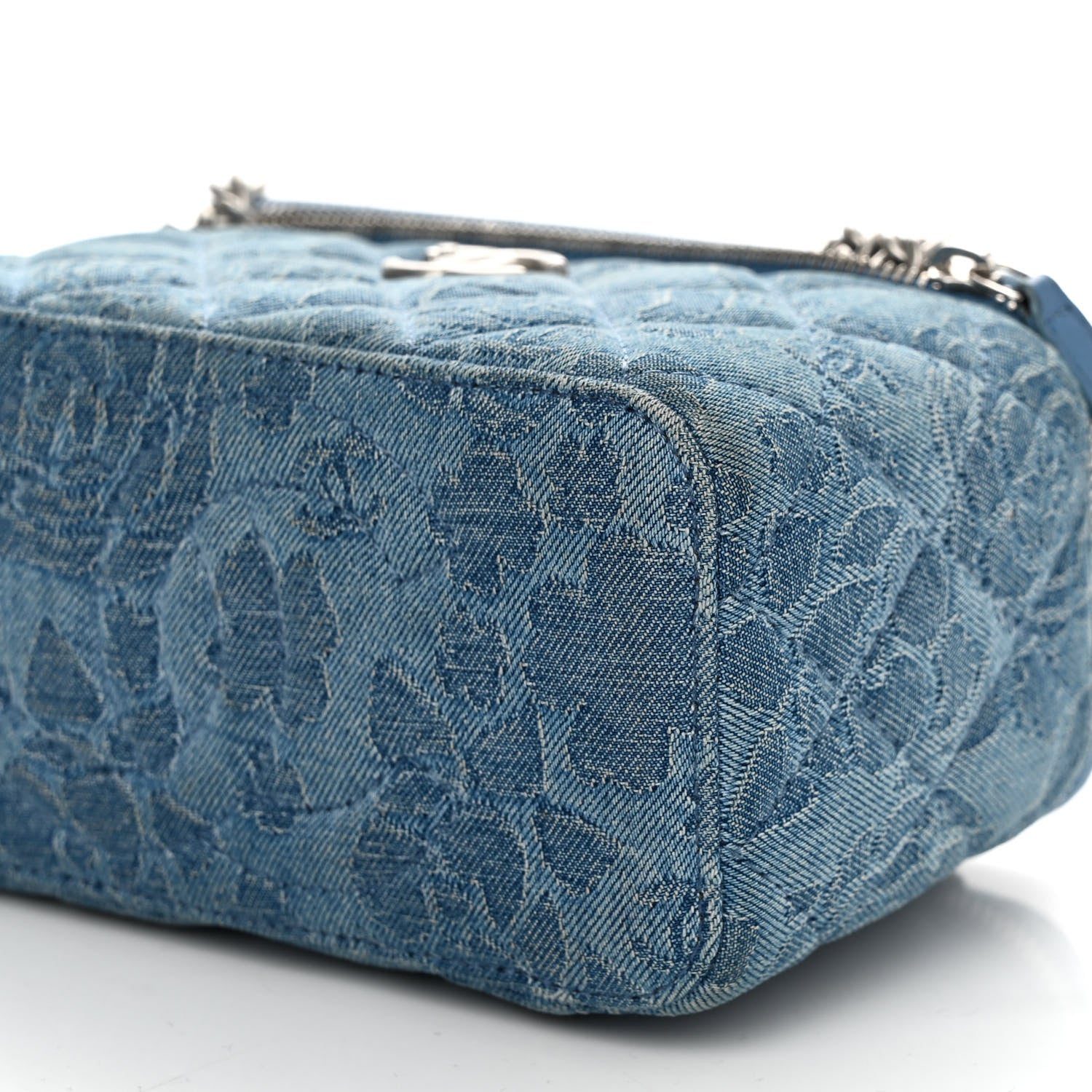 Chanel Denim Quilted Sweetheart Small Vanity Case With Chain Blue 10 of 14