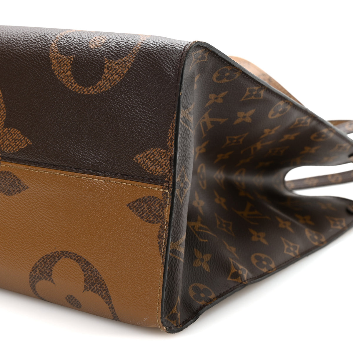 Reverse Monogram Giant Onthego GM