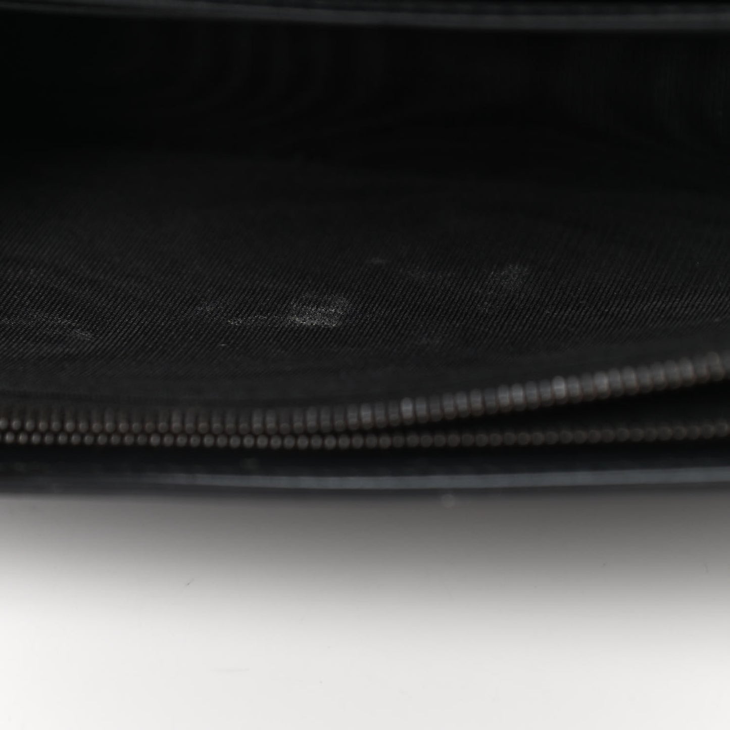 Calfskin Queen Margaret Chain Wallet Black