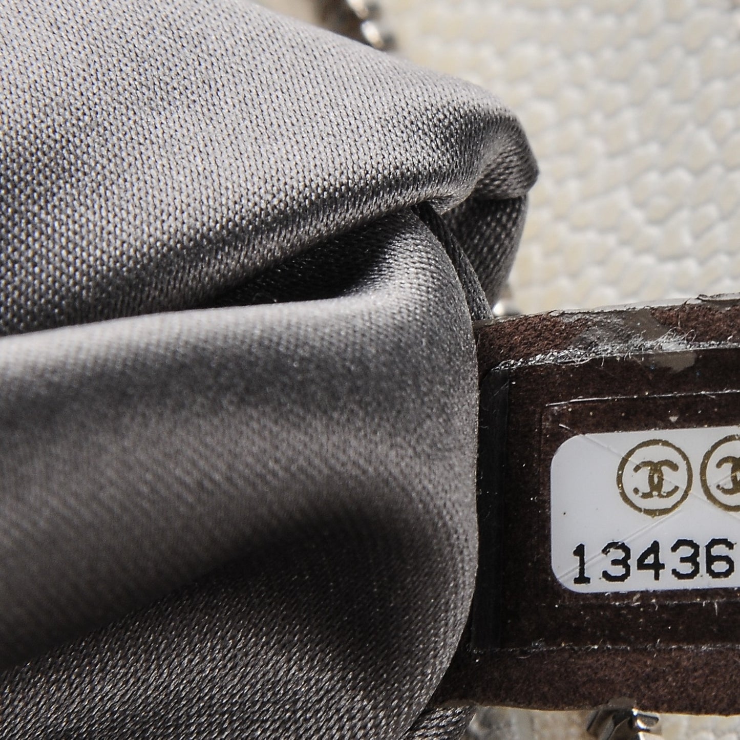 Caviar 31 CC Shoulder Bag White