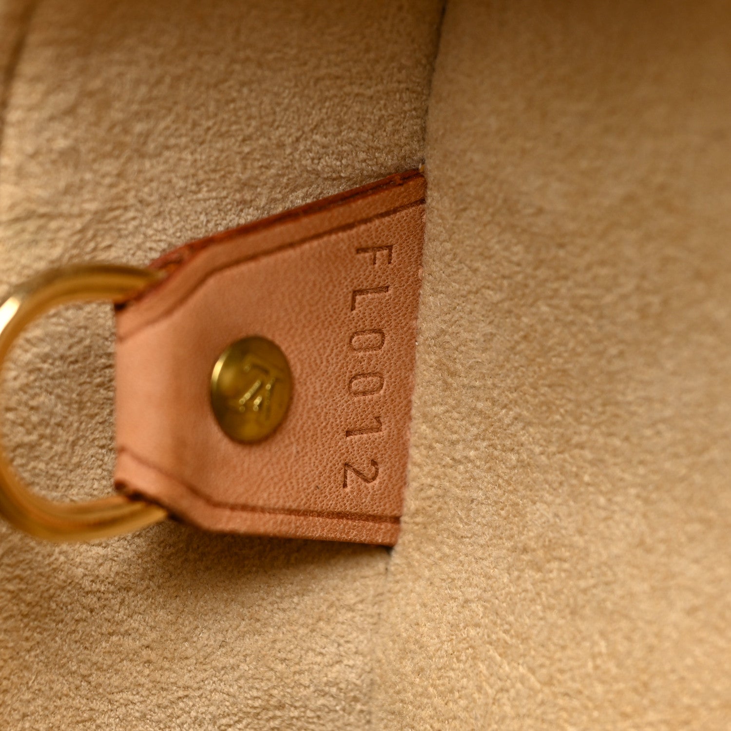 Louis Vuitton Monogram Cite GM 7 of 31