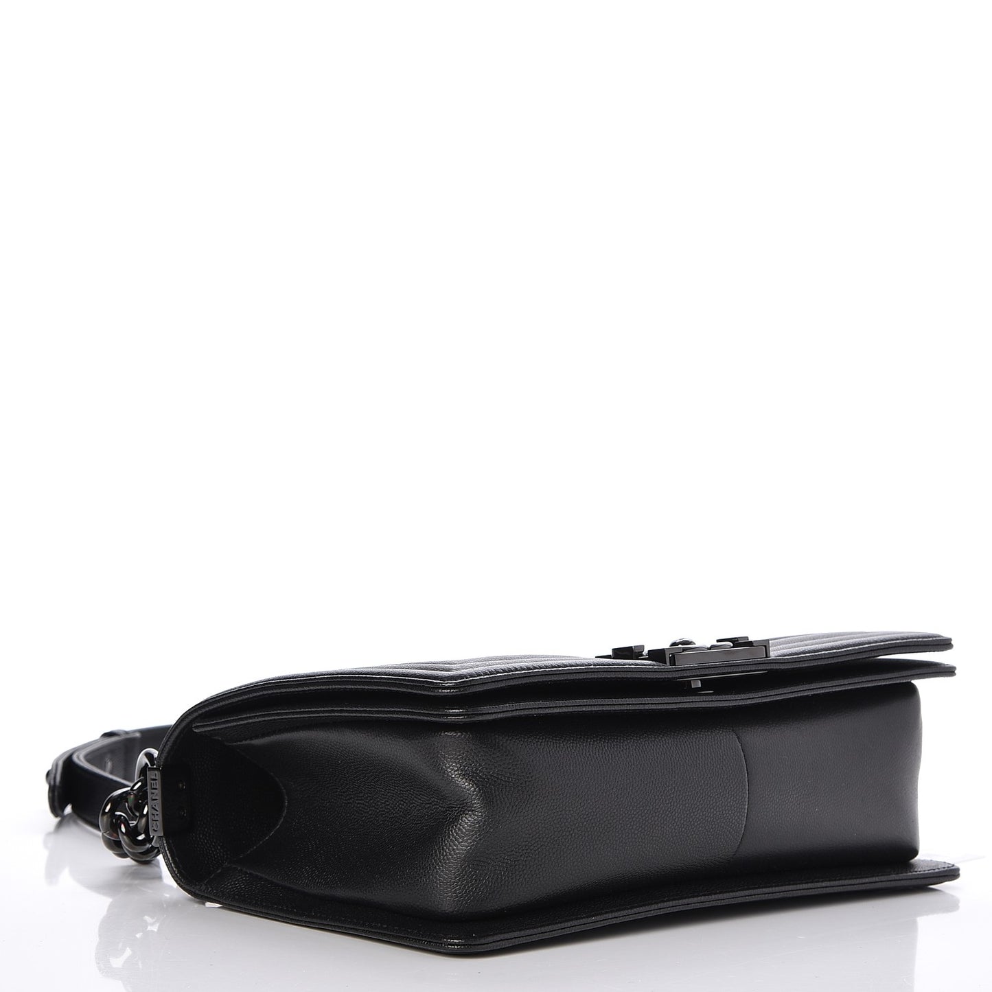 Caviar Quilted Medium Boy Flap So Black