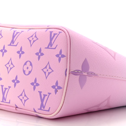 Louis Vuitton Monogram Giant Spring In The City Marshmallow Hobo PM Sunrise Pastel 9 of 9