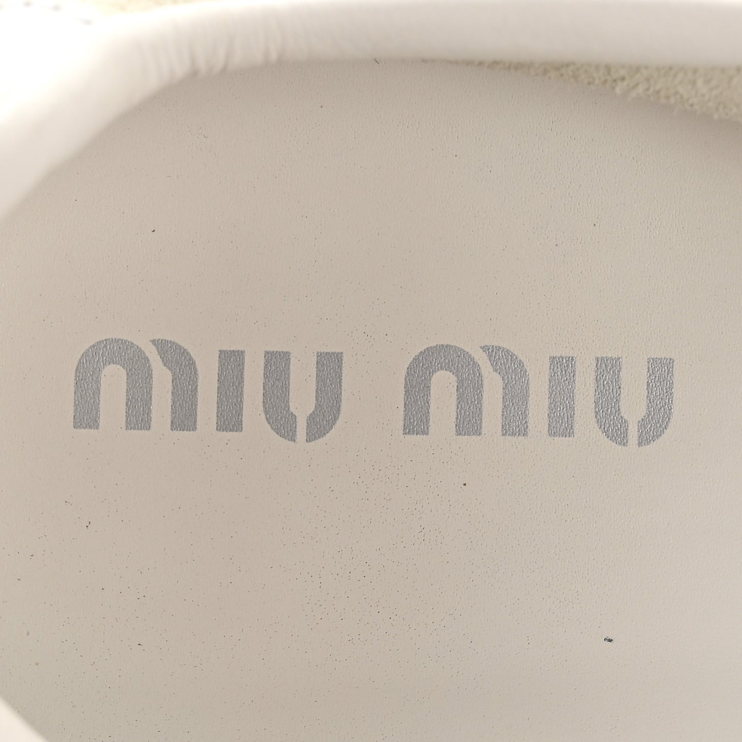 Bleached Suede Womens Plume Low Top Sneakers 39 White