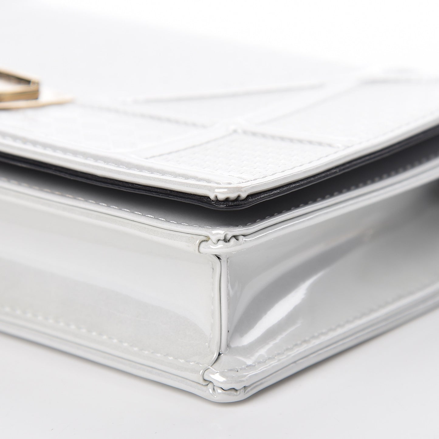Patent Micro-Cannage Diorama Wallet on Chain Pouch White